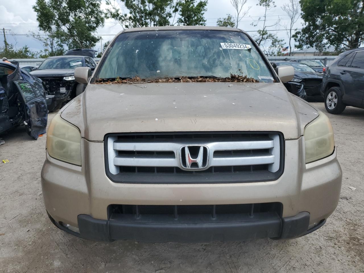 Photo 4 VIN: 5FNYF18666B004063 - HONDA PILOT 