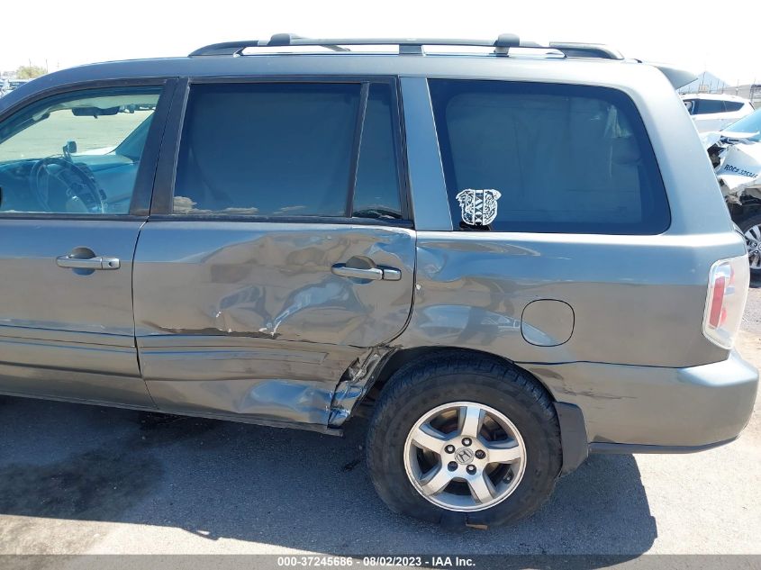 Photo 5 VIN: 5FNYF18667B015873 - HONDA PILOT 