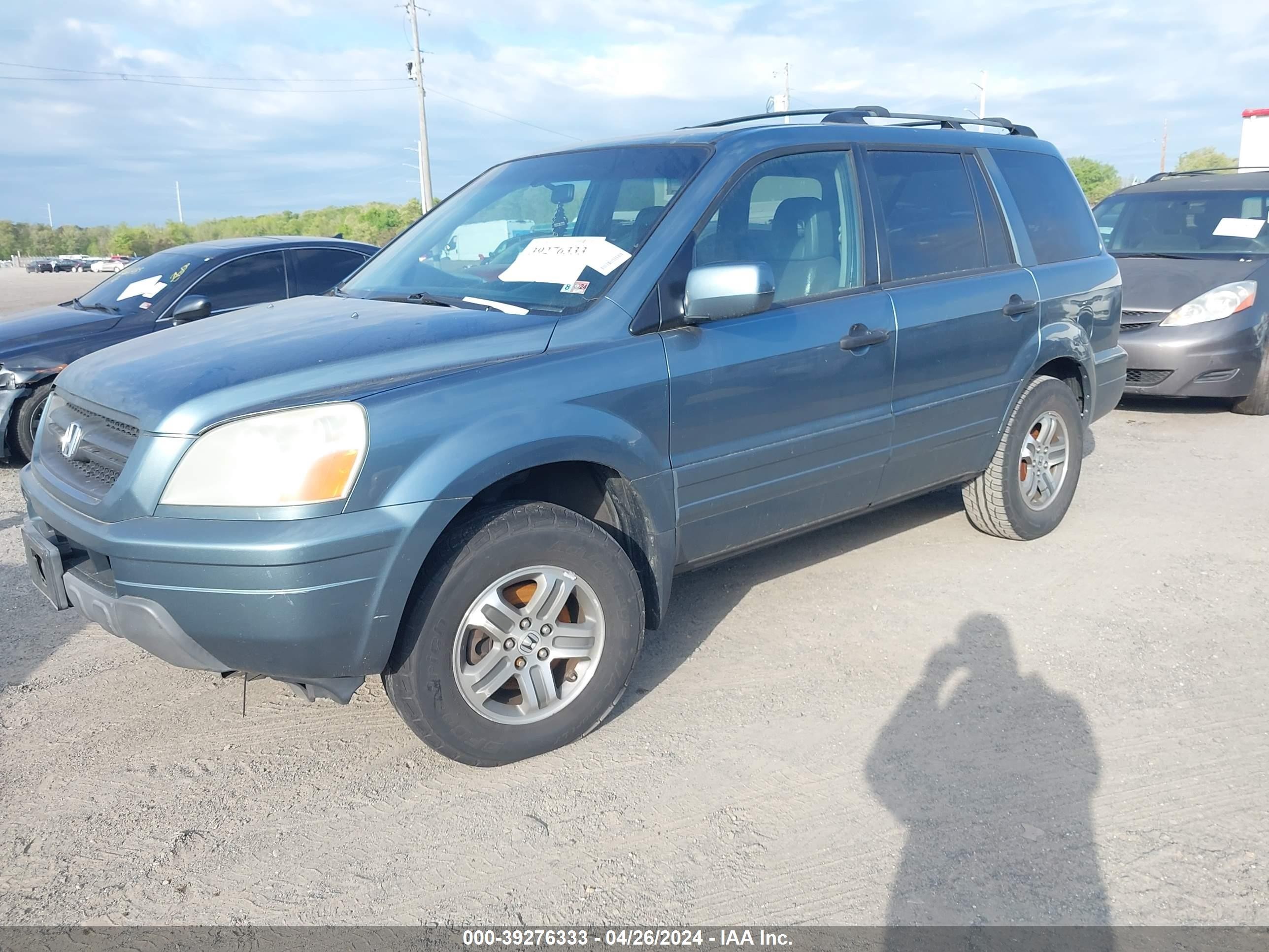 Photo 1 VIN: 5FNYF18675B053660 - HONDA PILOT 