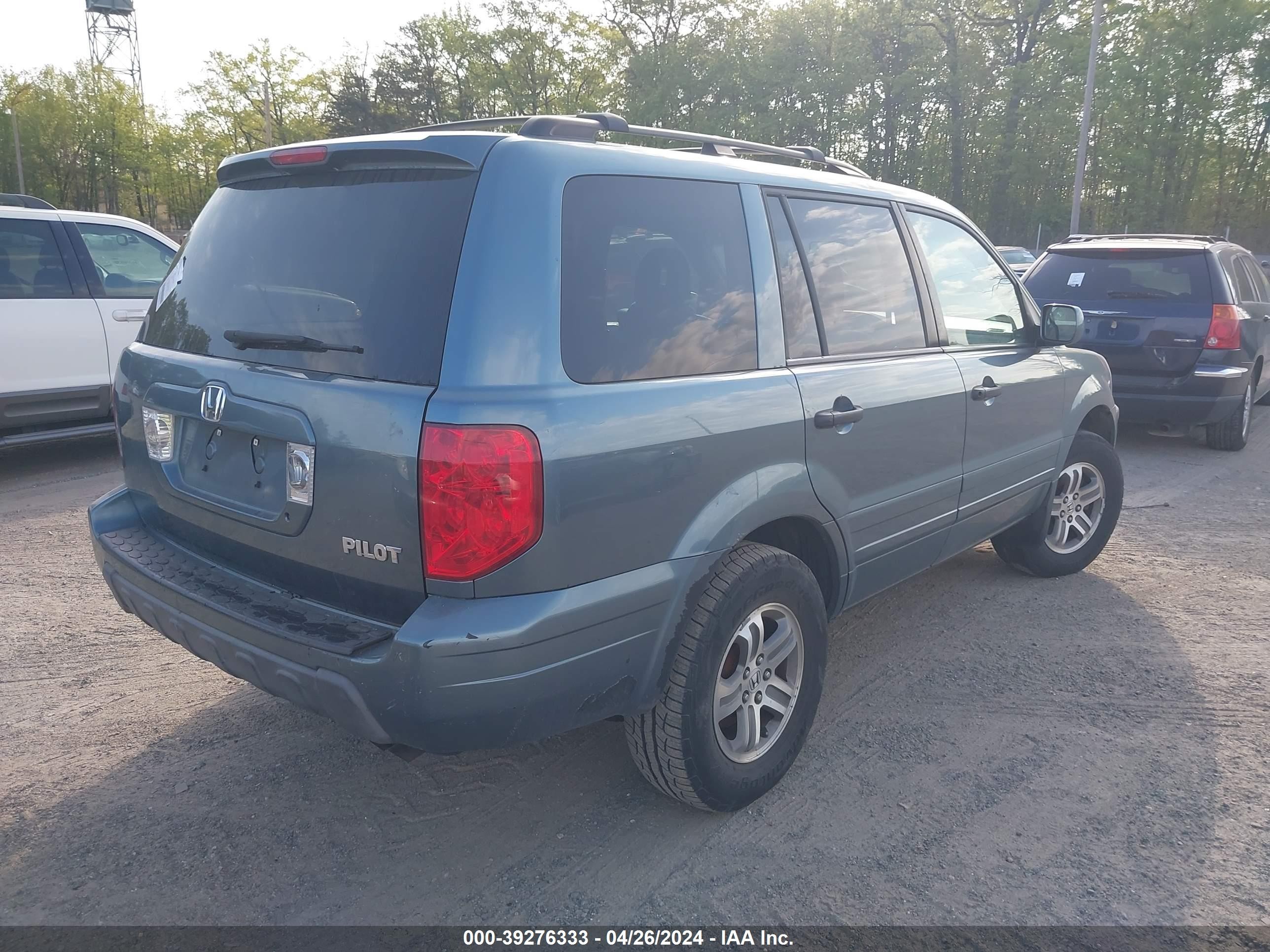 Photo 3 VIN: 5FNYF18675B053660 - HONDA PILOT 