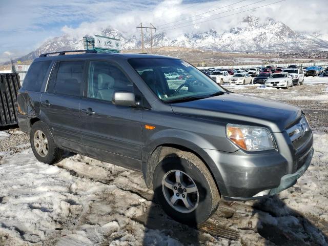 Photo 3 VIN: 5FNYF18678B026186 - HONDA PILOT 