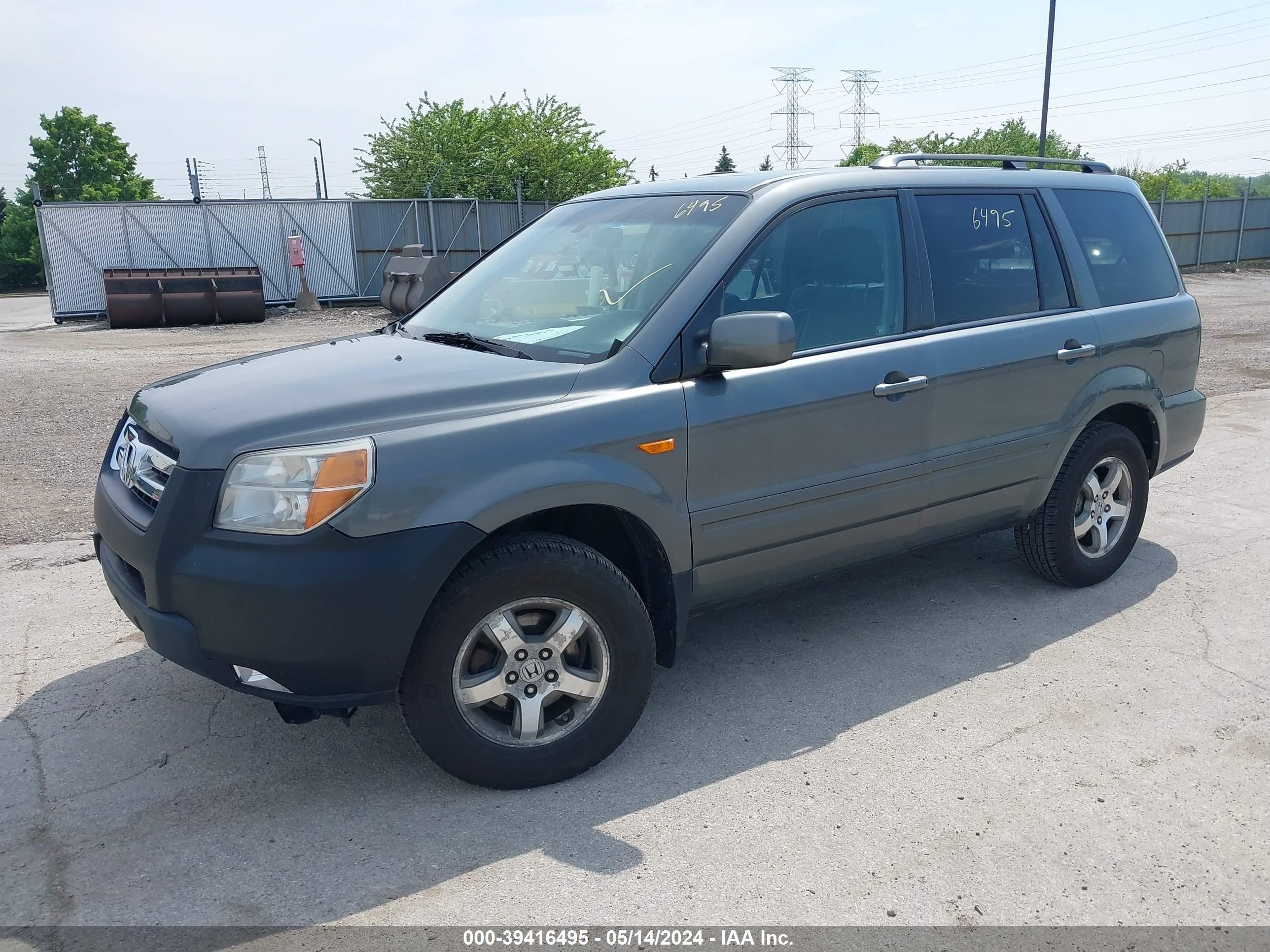 Photo 1 VIN: 5FNYF18697B004527 - HONDA PILOT 