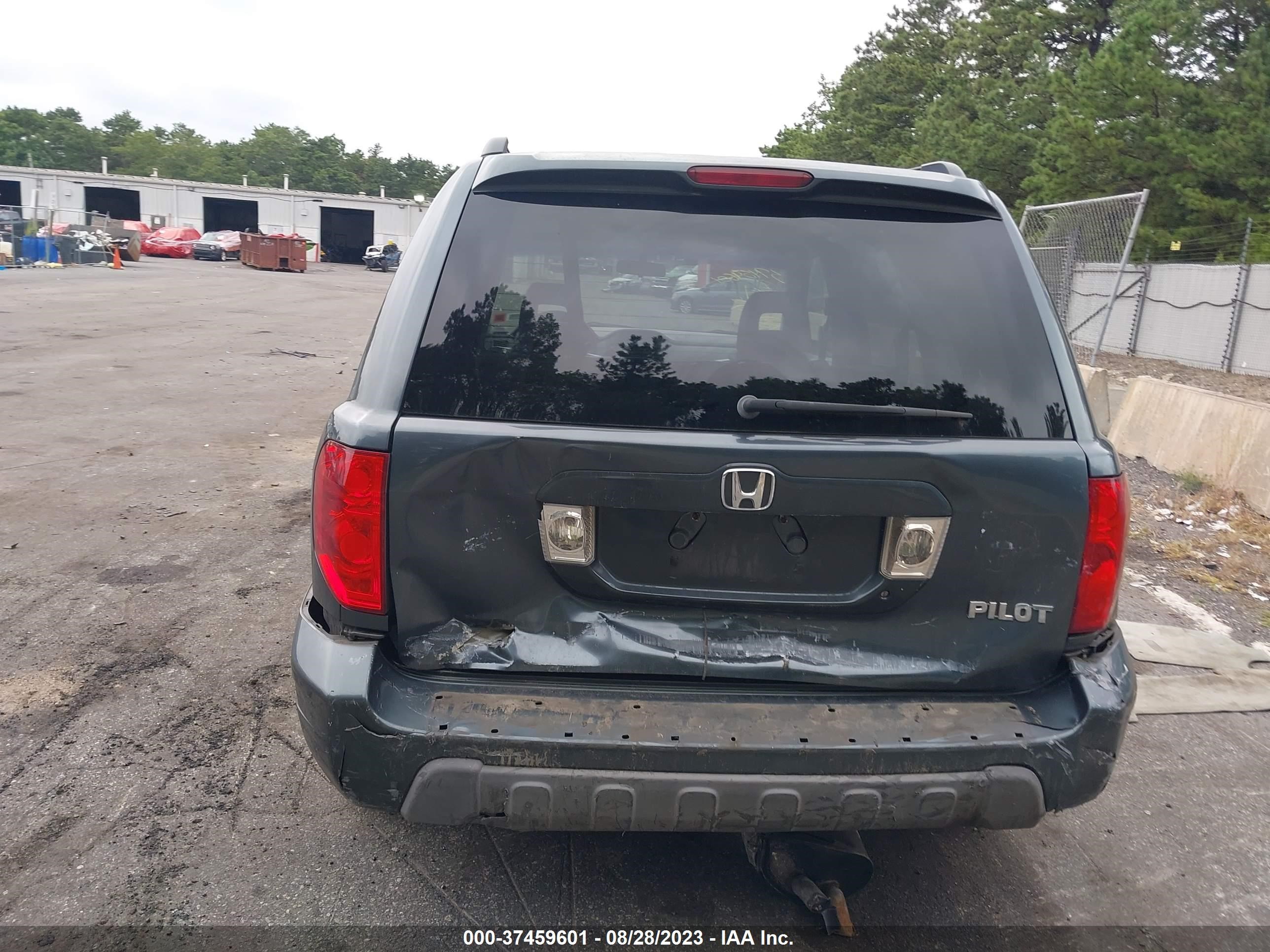 Photo 15 VIN: 5FNYF186X5B048422 - HONDA PILOT 