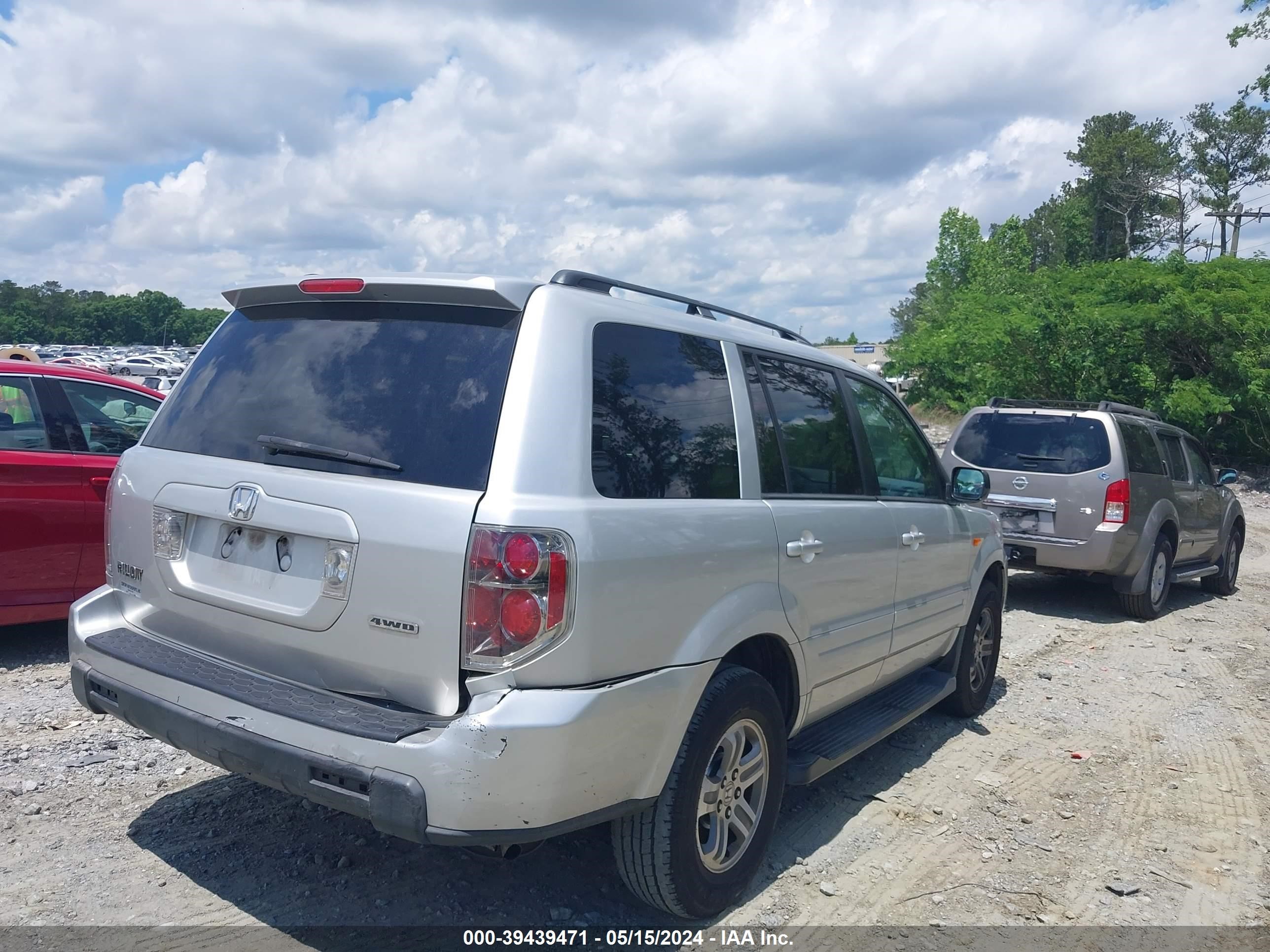 Photo 3 VIN: 5FNYF186X7B027671 - HONDA PILOT 