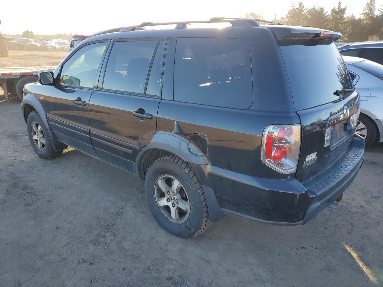 Photo 1 VIN: 5FNYF18706B004018 - HONDA PILOT 