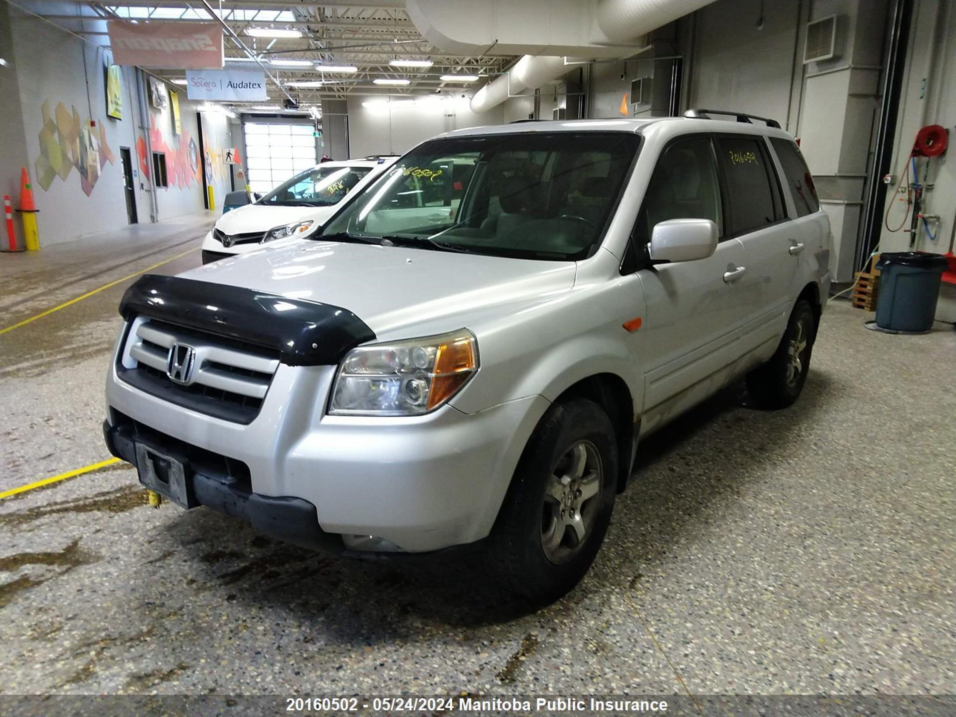 Photo 1 VIN: 5FNYF18718B503834 - HONDA PILOT 