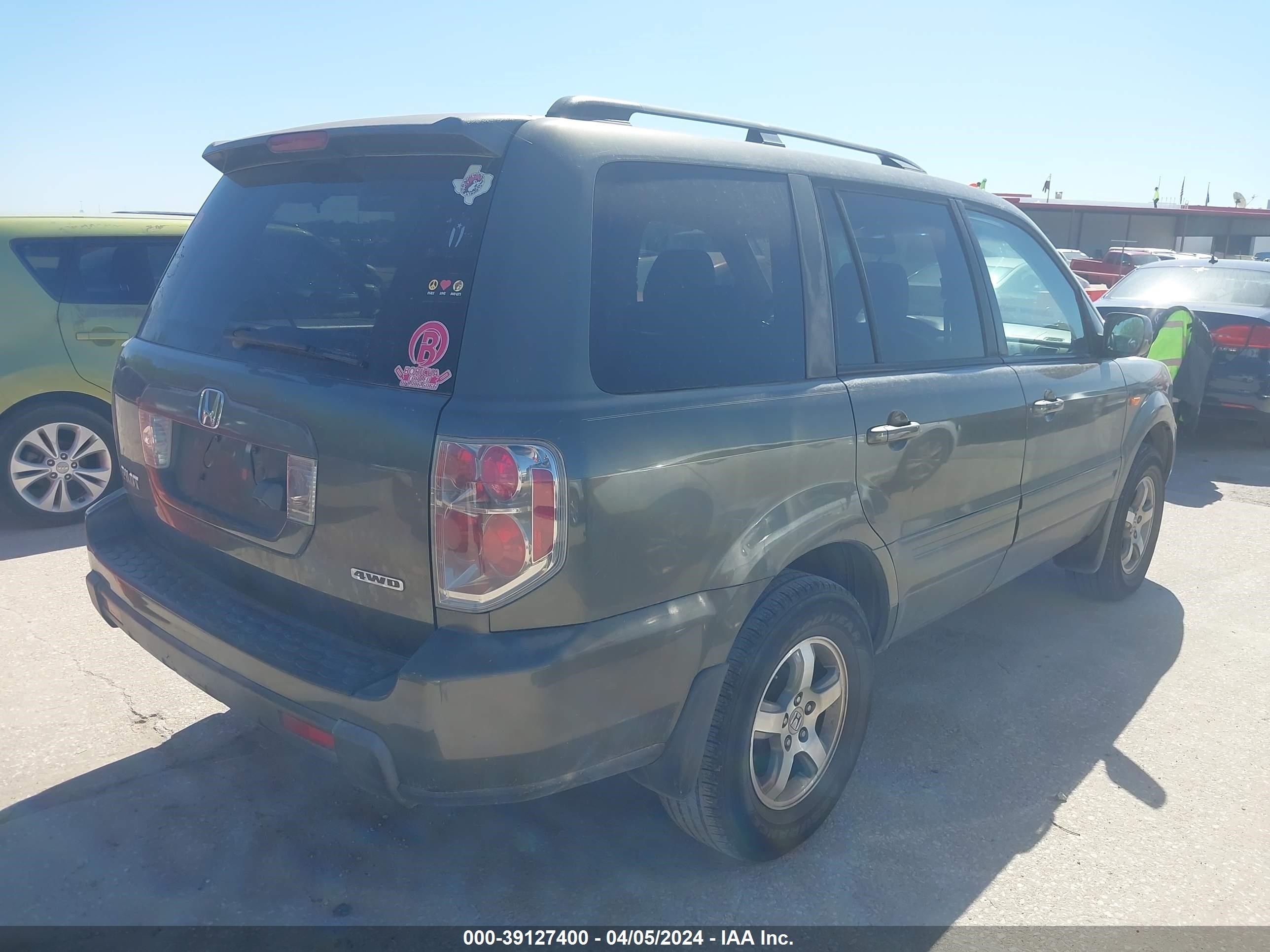 Photo 3 VIN: 5FNYF18726B026506 - HONDA PILOT 