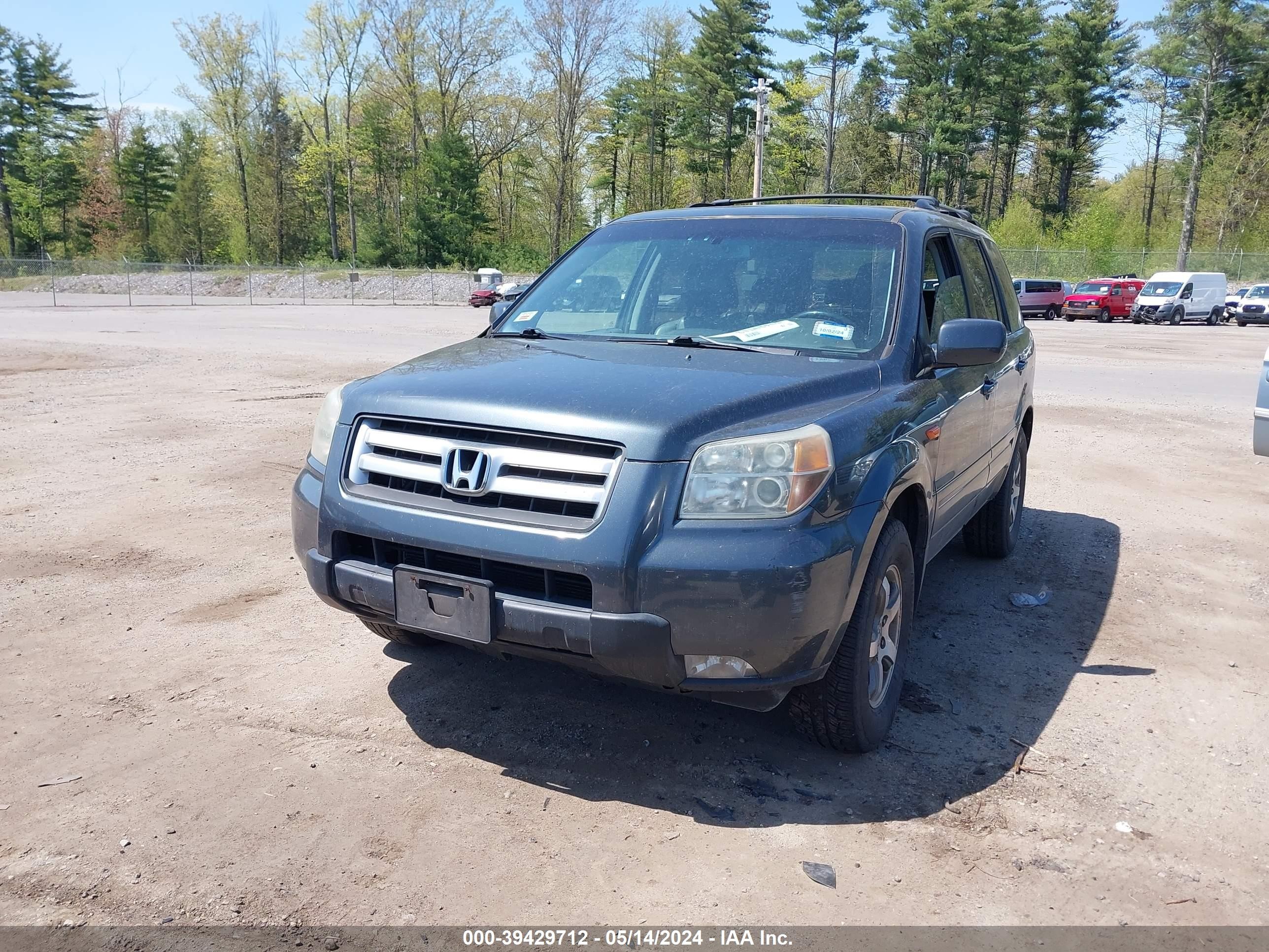 Photo 5 VIN: 5FNYF18736B006880 - HONDA PILOT 