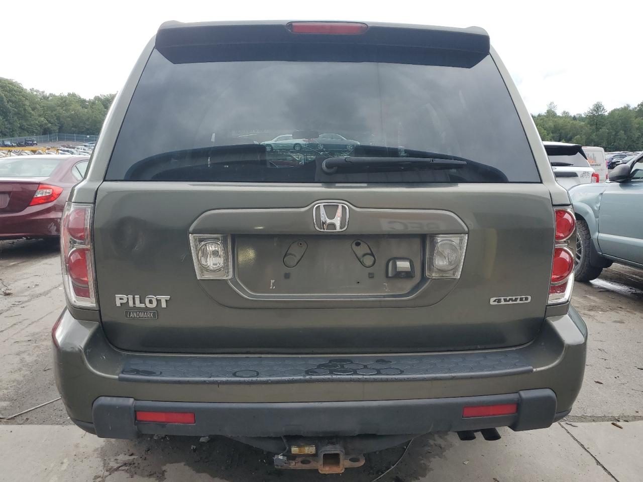 Photo 5 VIN: 5FNYF18746B018021 - HONDA PILOT 