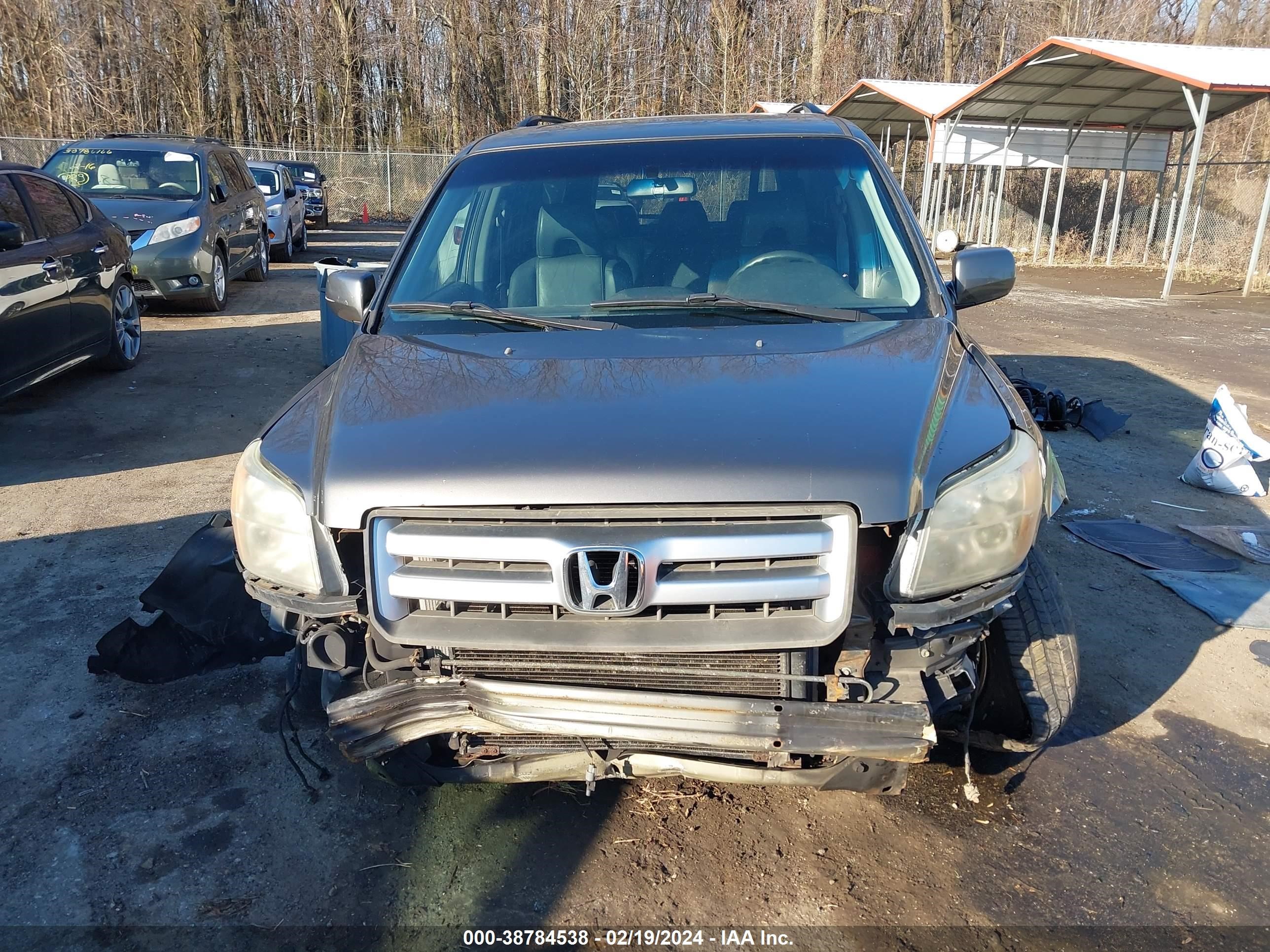 Photo 12 VIN: 5FNYF18777B001473 - HONDA PILOT 