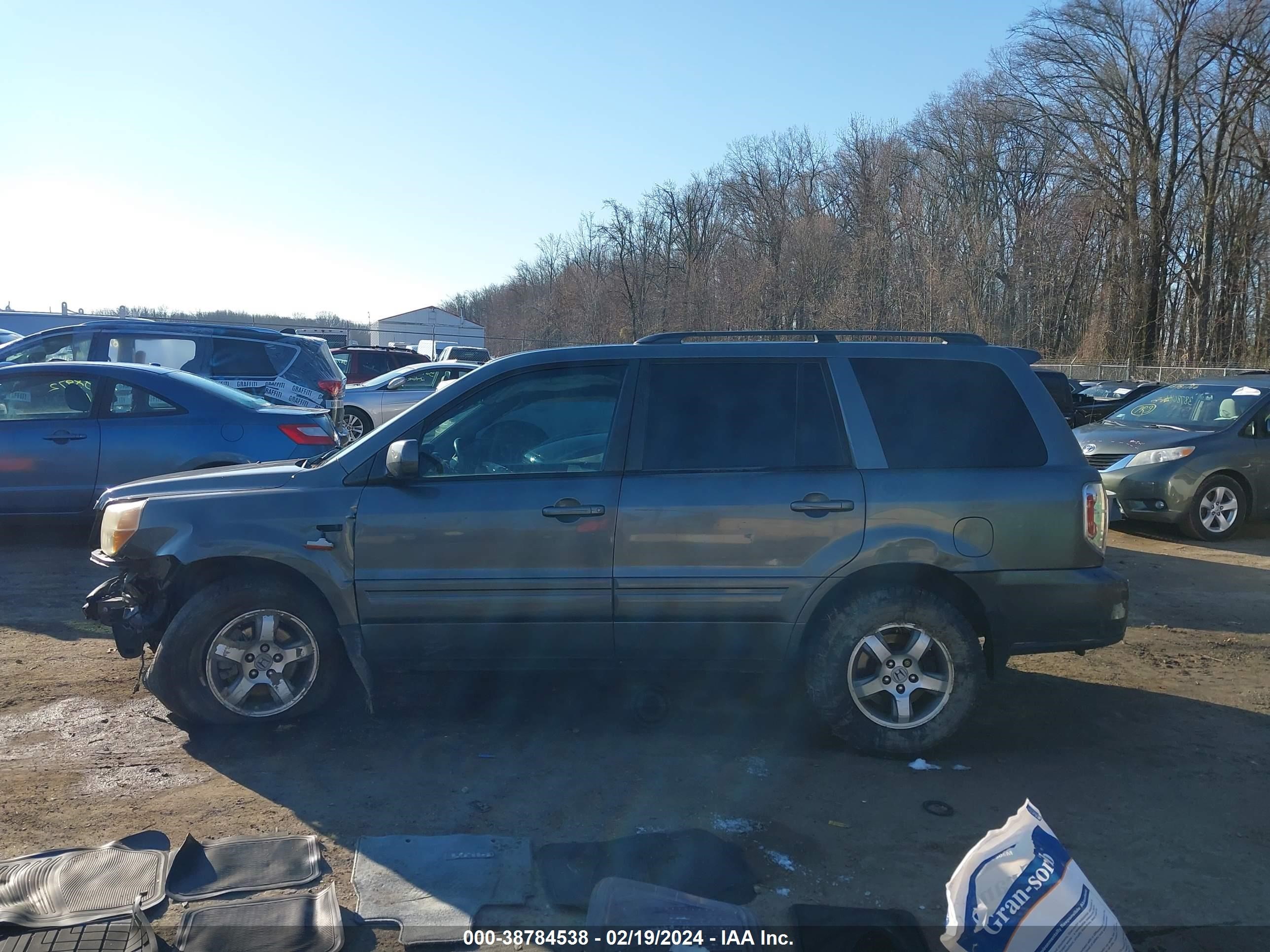 Photo 14 VIN: 5FNYF18777B001473 - HONDA PILOT 