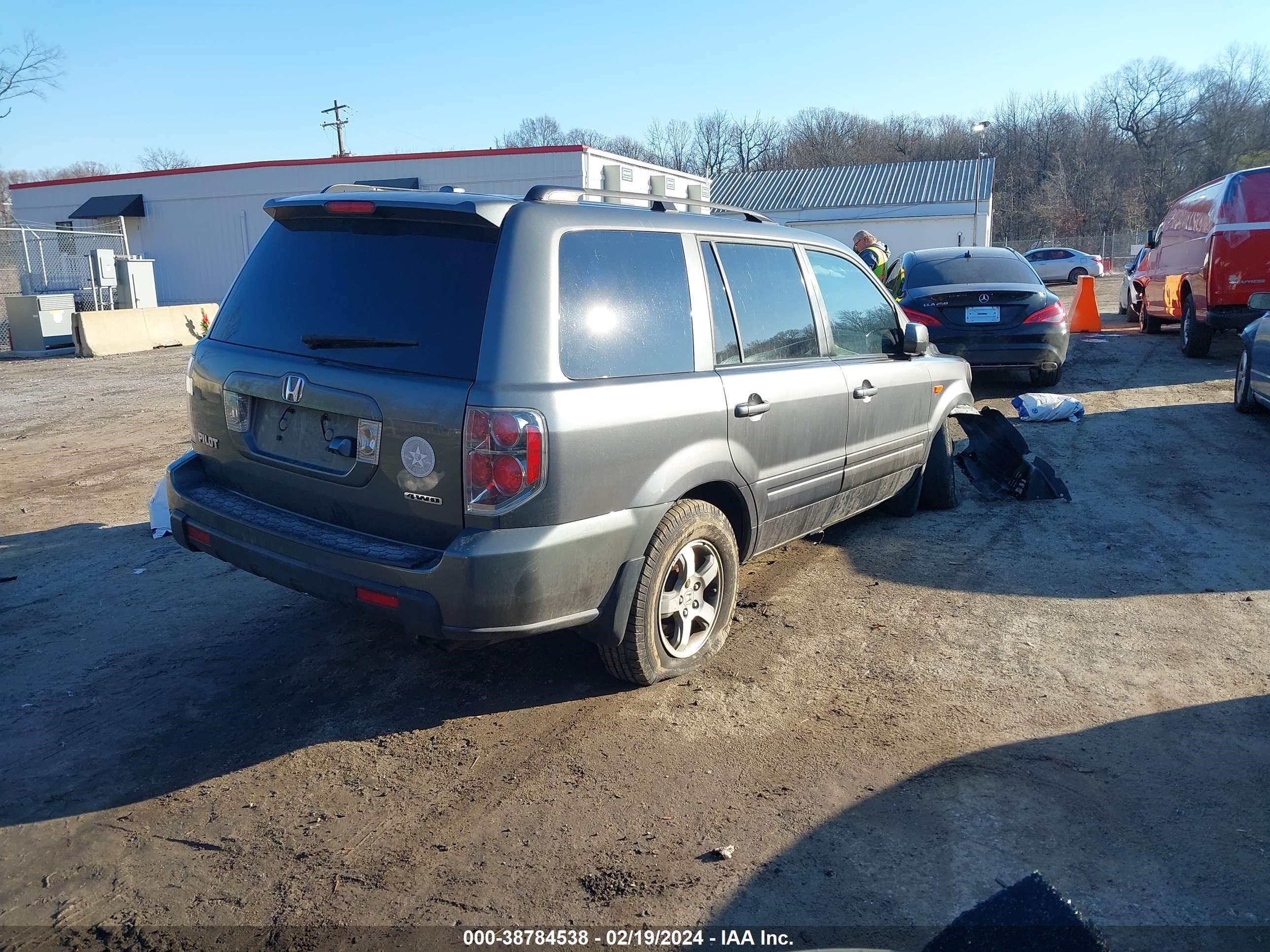 Photo 3 VIN: 5FNYF18777B001473 - HONDA PILOT 