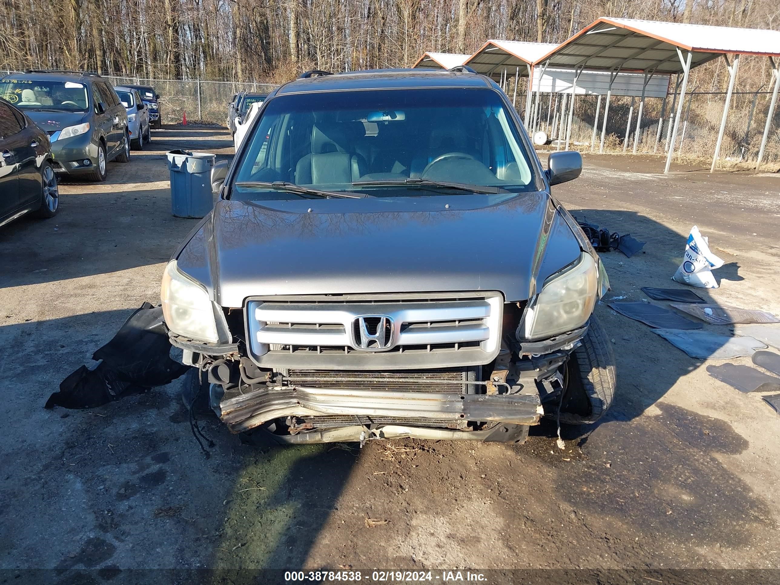 Photo 5 VIN: 5FNYF18777B001473 - HONDA PILOT 