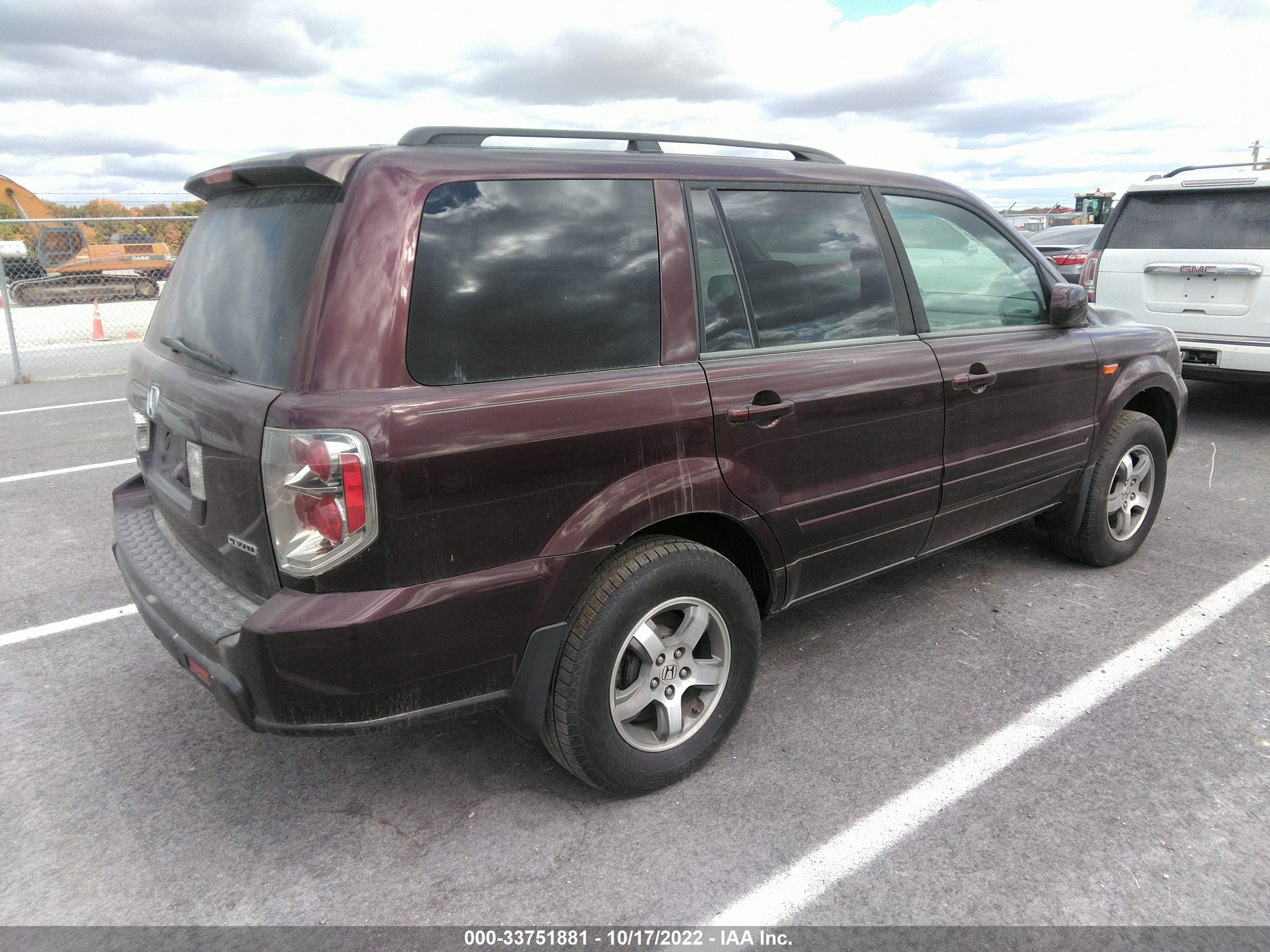 Photo 3 VIN: 5FNYF187X7B015481 - HONDA PILOT 