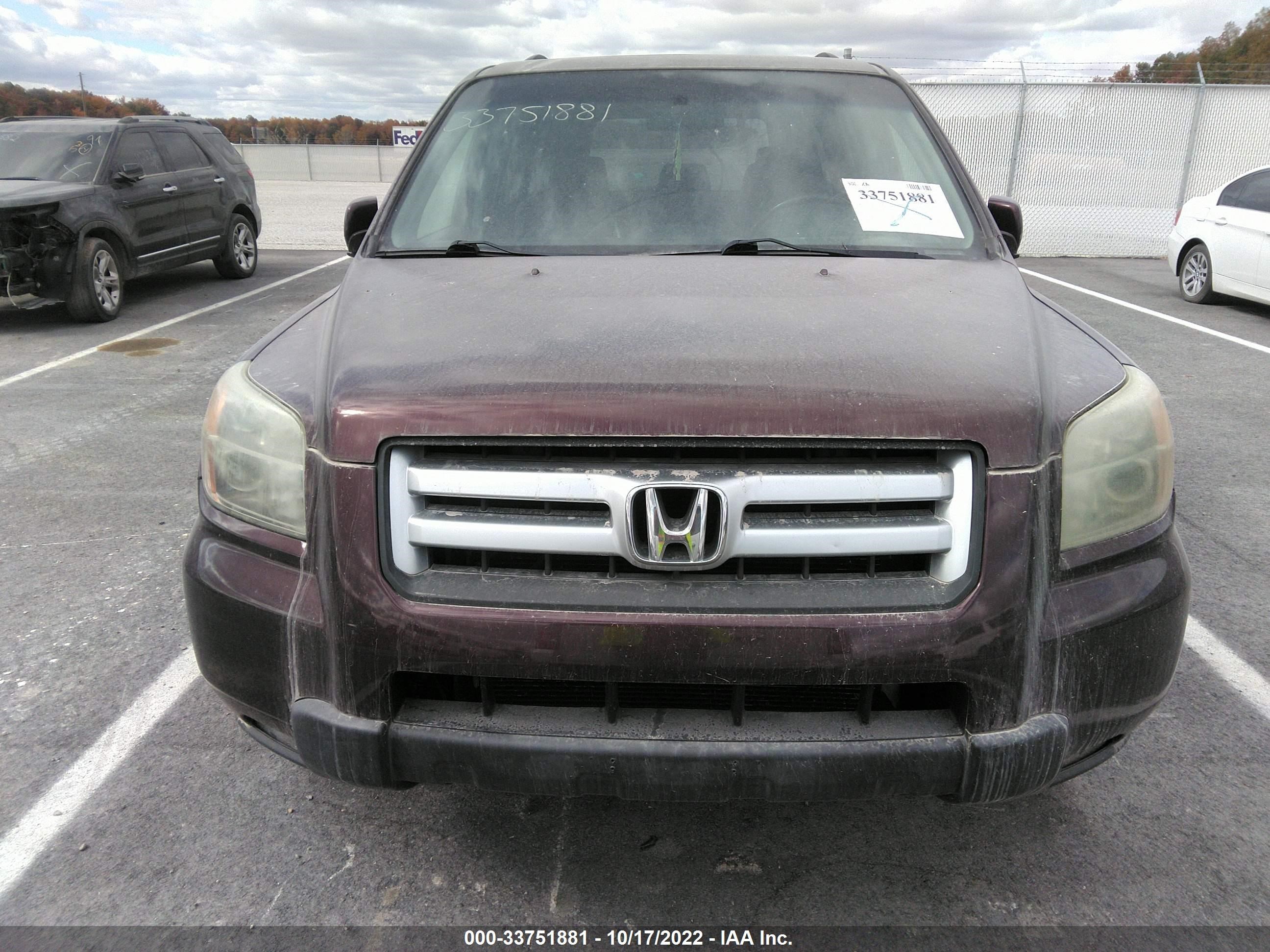 Photo 5 VIN: 5FNYF187X7B015481 - HONDA PILOT 