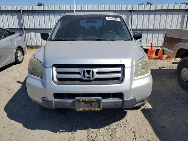 Photo 4 VIN: 5FNYF28116B015966 - HONDA PILOT LX 