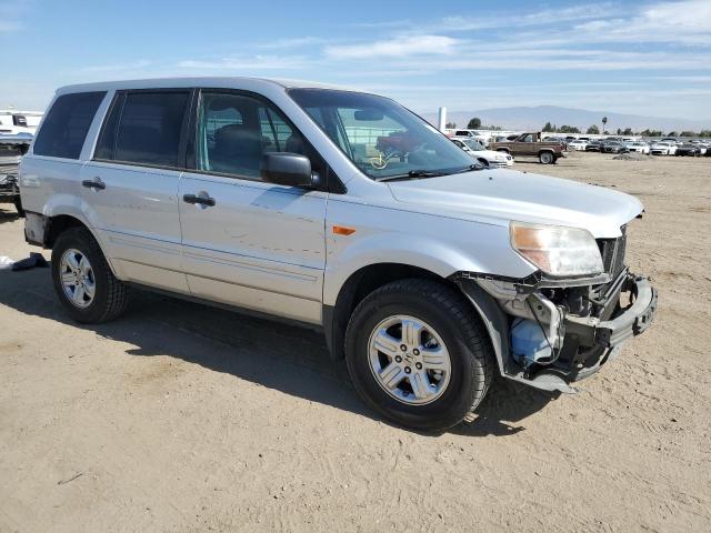 Photo 3 VIN: 5FNYF28117B026273 - HONDA PILOT LX 