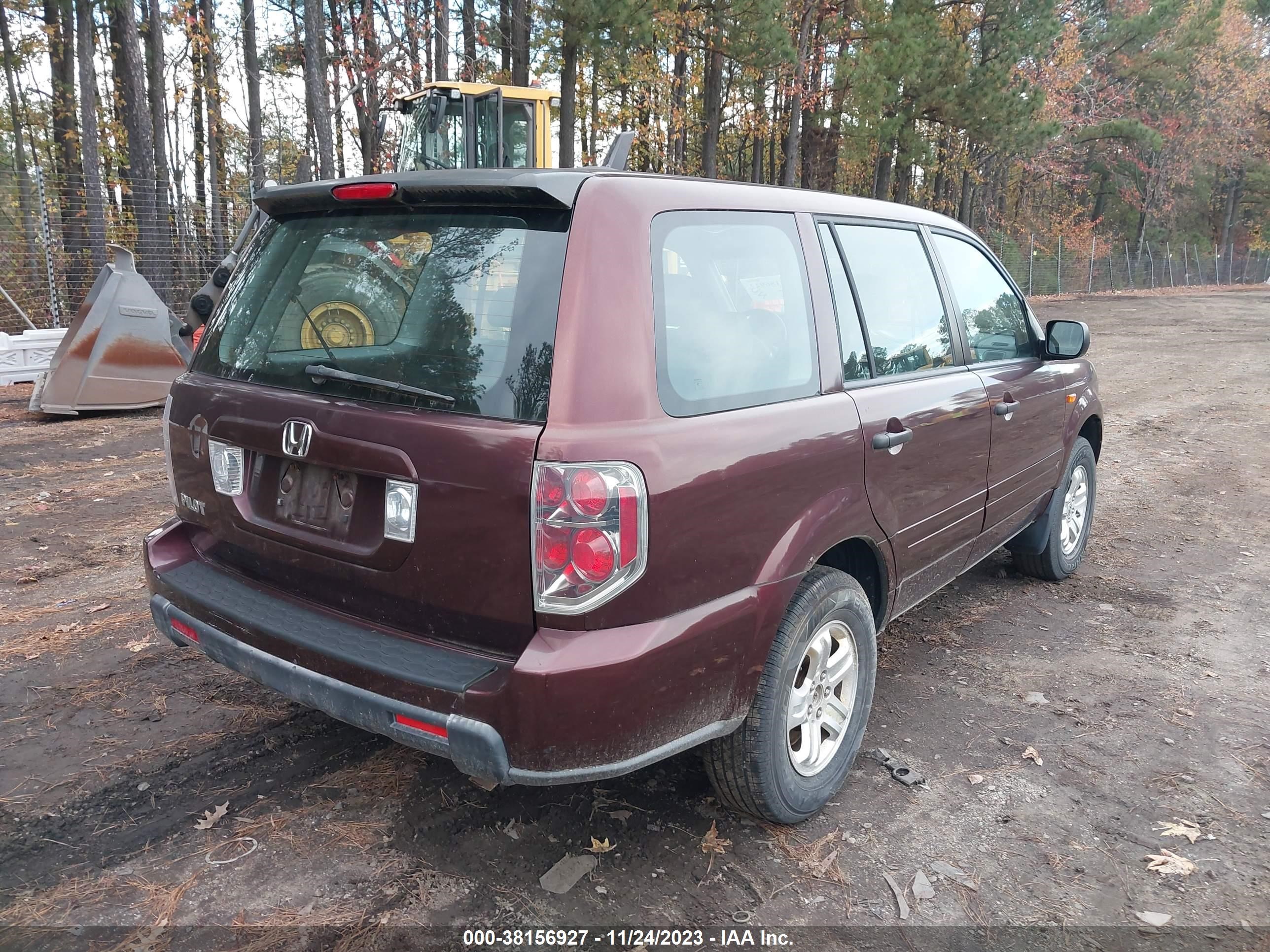 Photo 3 VIN: 5FNYF28117B033515 - HONDA PILOT 