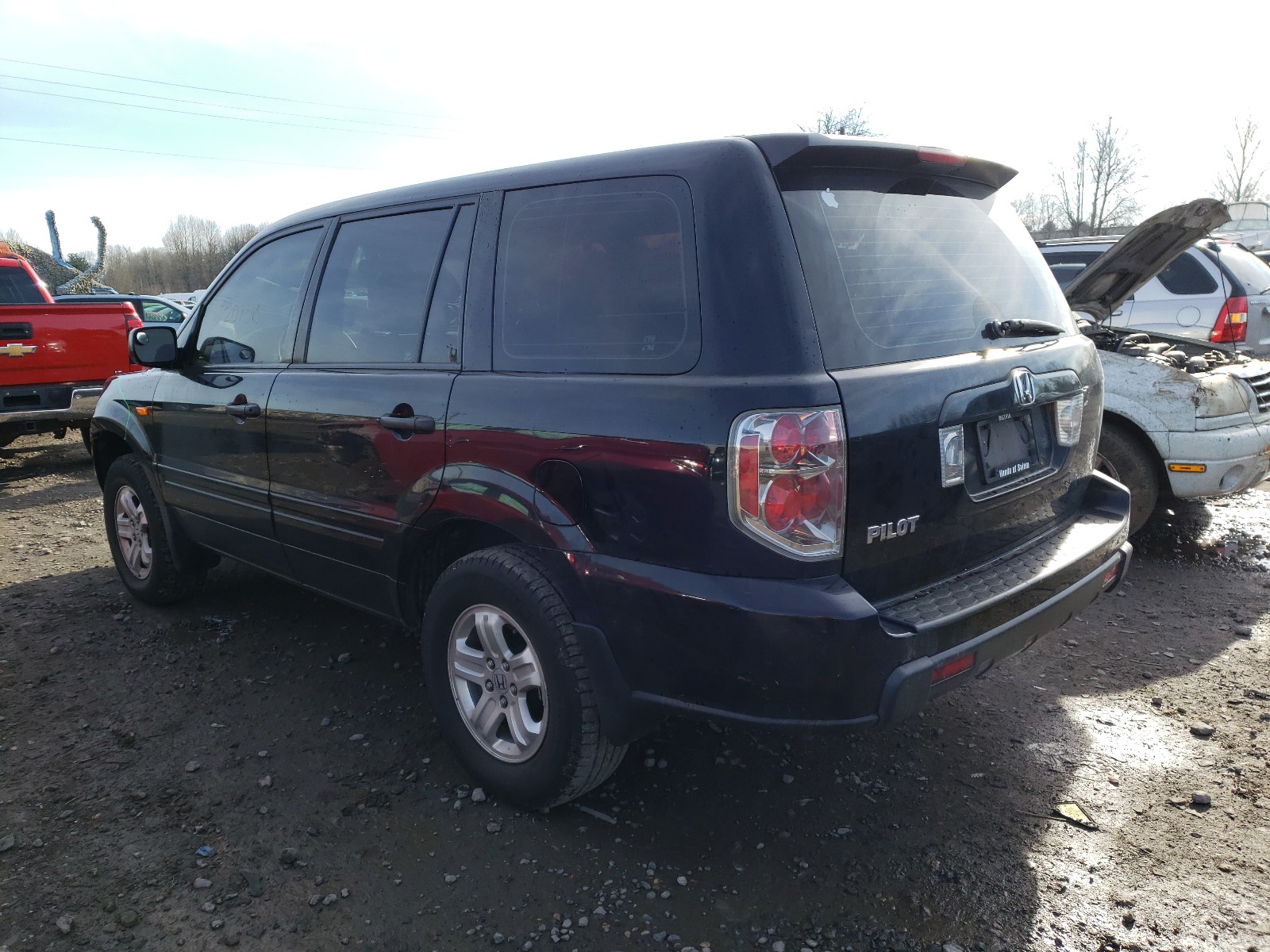 Photo 2 VIN: 5FNYF28137B042331 - HONDA PILOT LX 