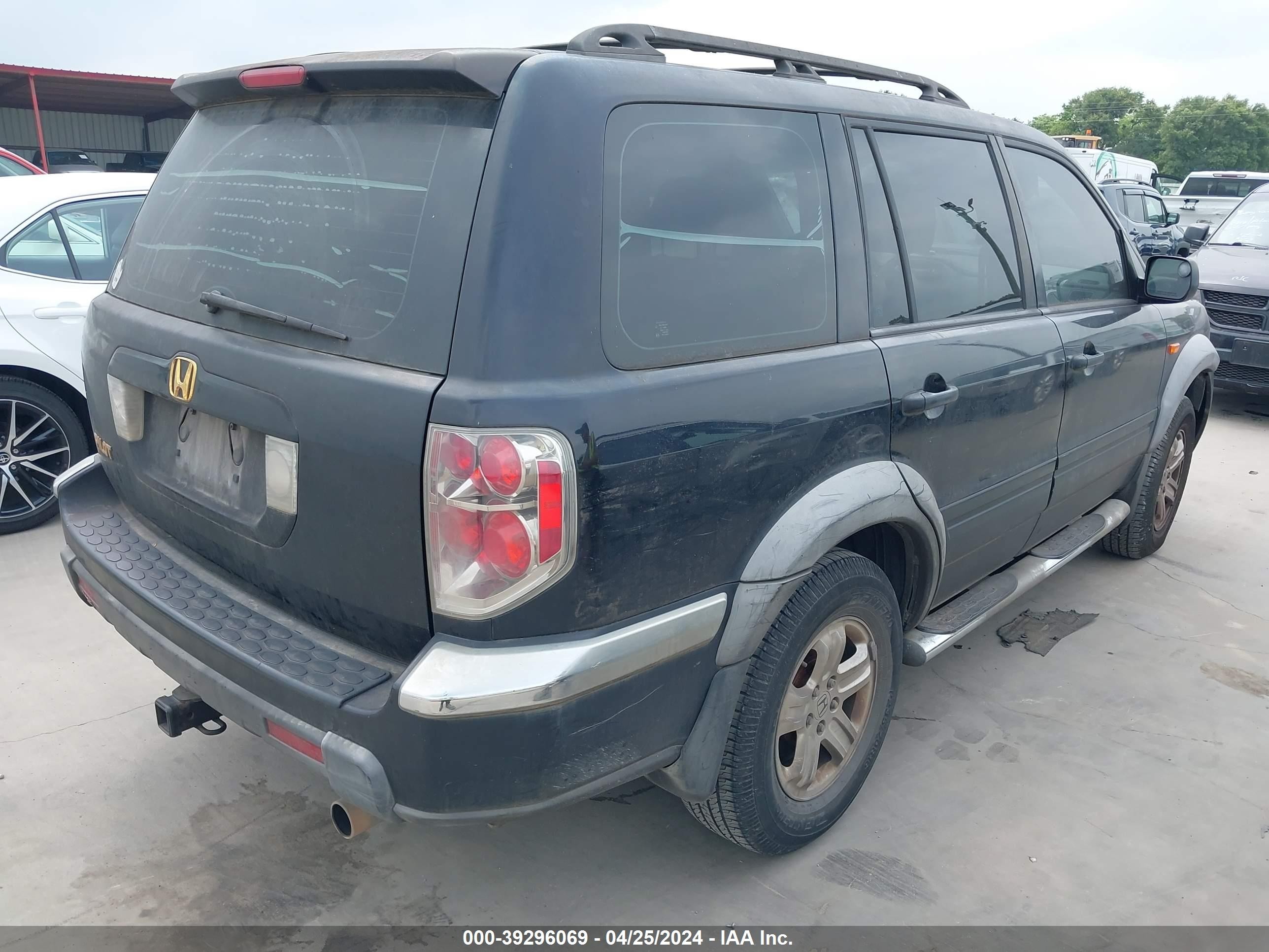 Photo 3 VIN: 5FNYF28186B024423 - HONDA PILOT 