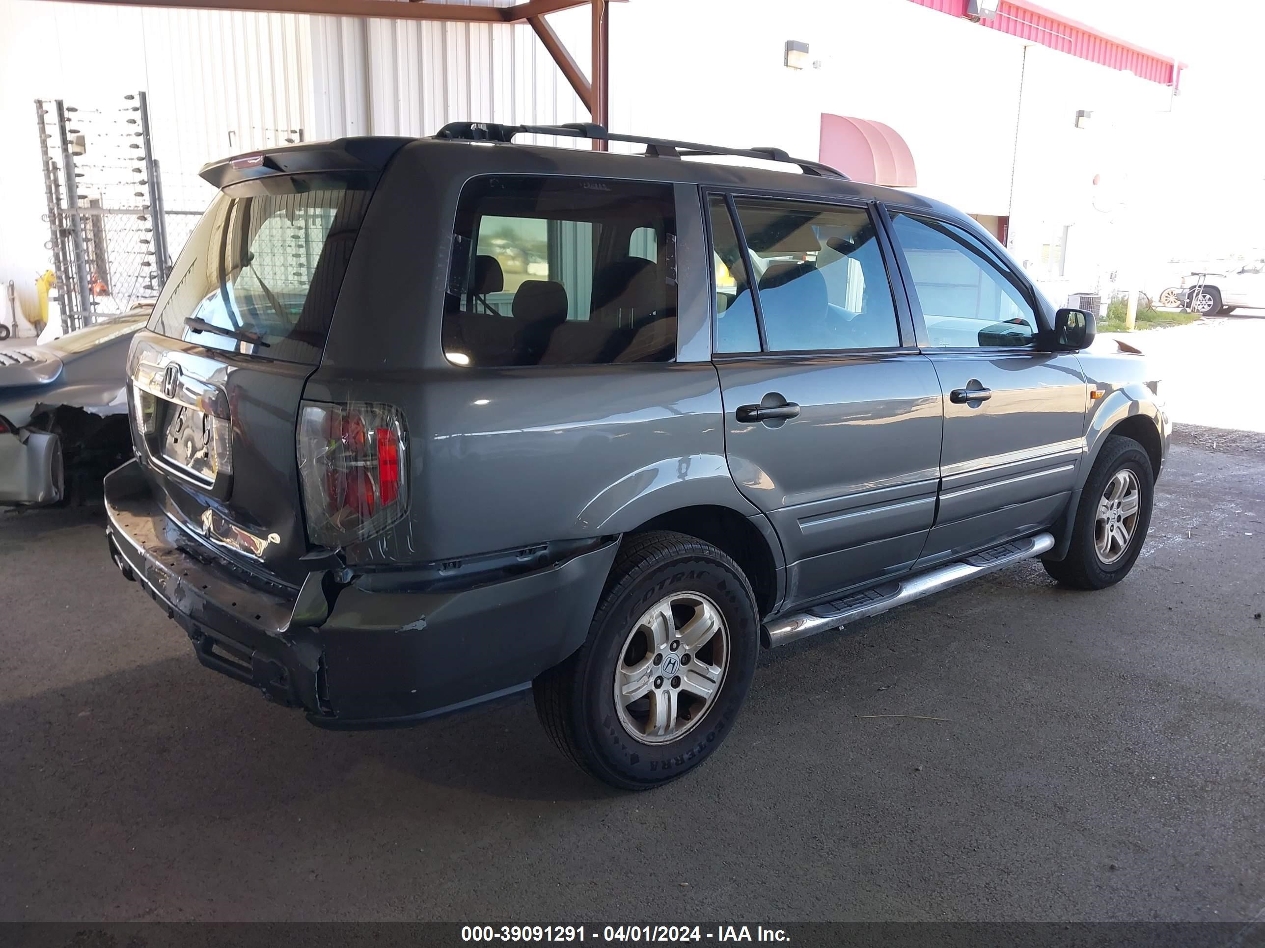 Photo 3 VIN: 5FNYF281X7B047266 - HONDA PILOT 