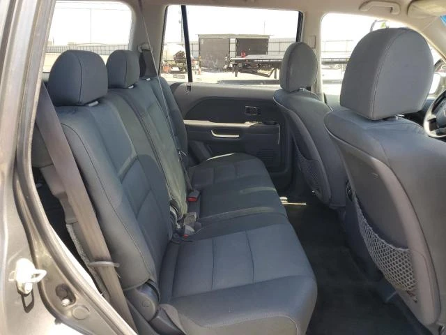 Photo 10 VIN: 5FNYF28208B015730 - HONDA PILOT VP 