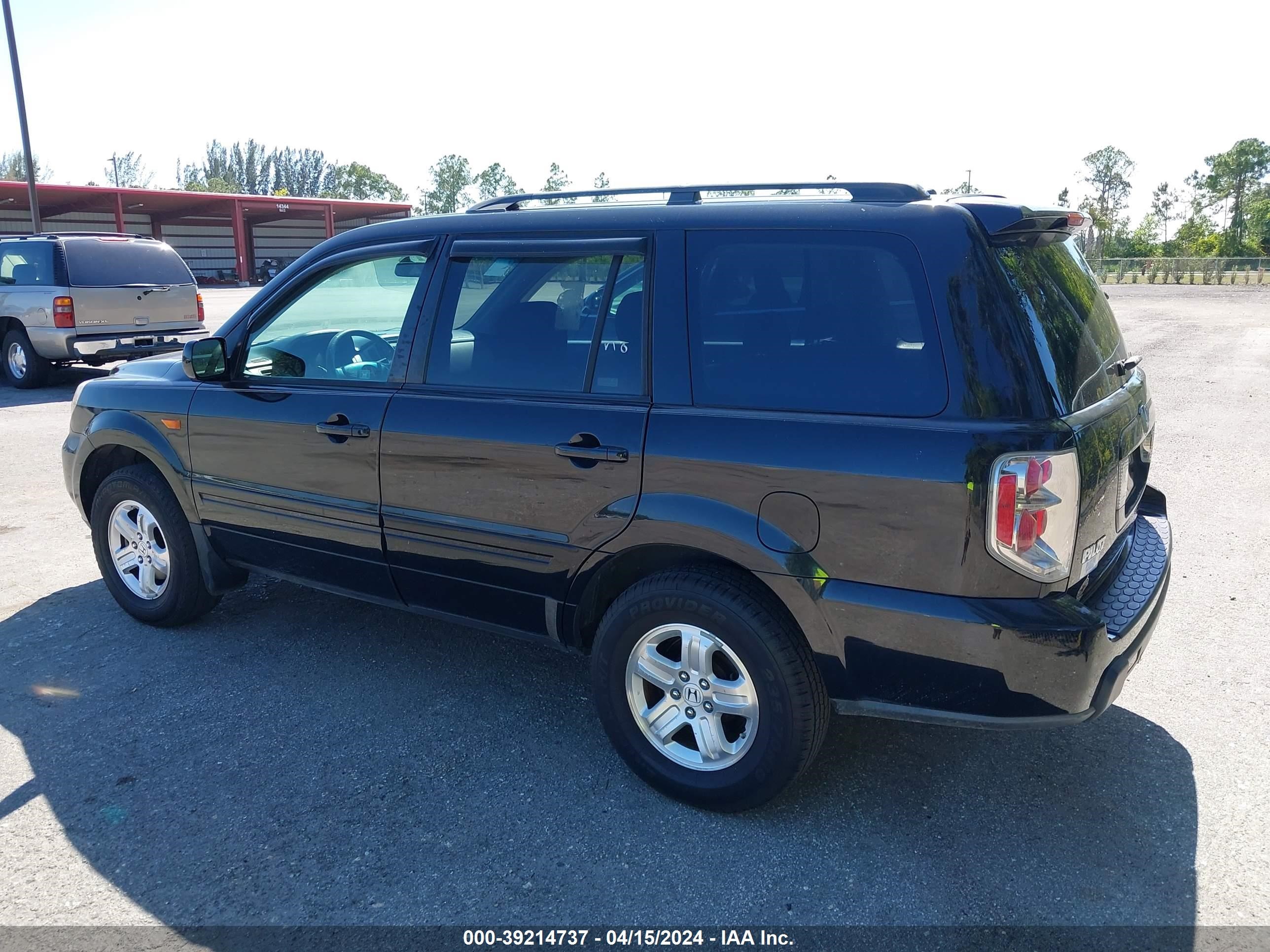 Photo 2 VIN: 5FNYF28248B022079 - HONDA PILOT 