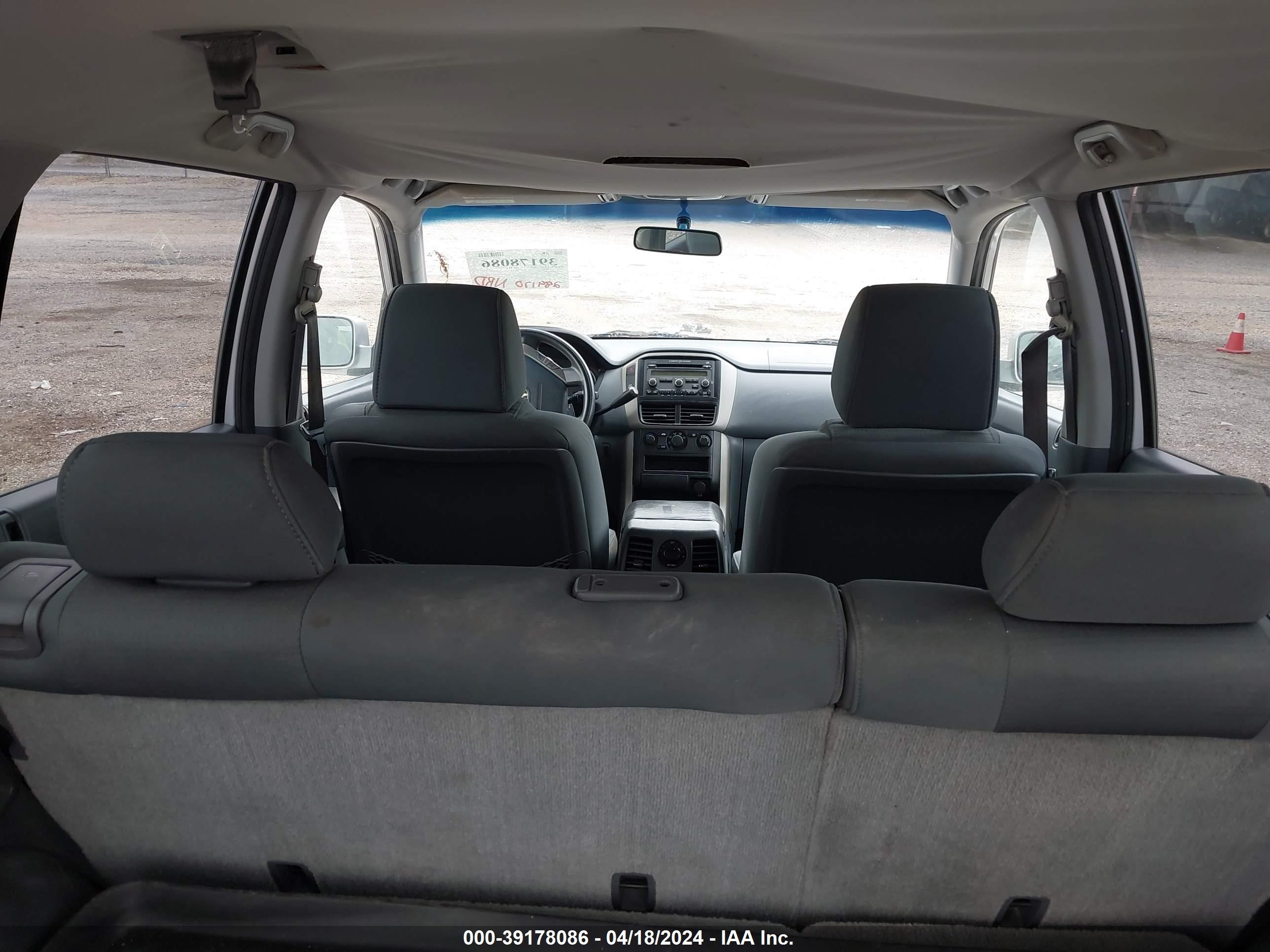 Photo 16 VIN: 5FNYF28268B025260 - HONDA PILOT 