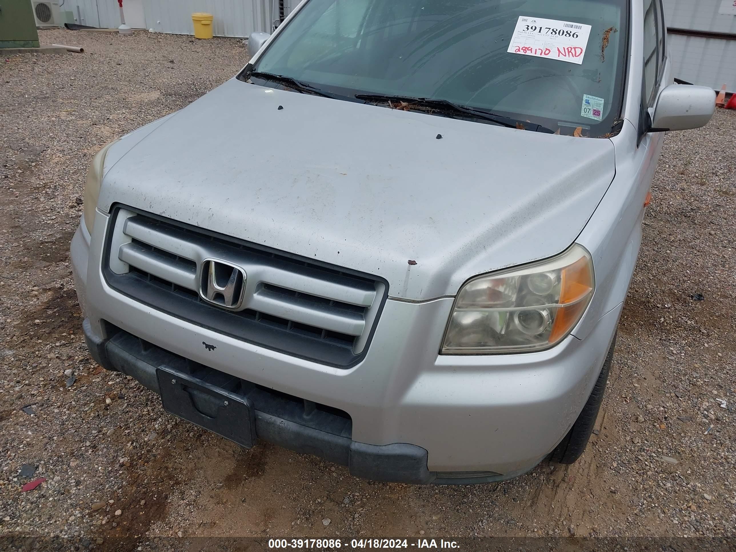 Photo 5 VIN: 5FNYF28268B025260 - HONDA PILOT 