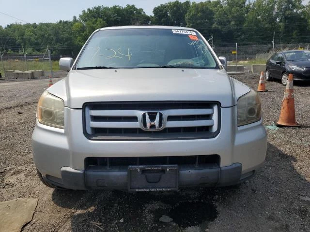 Photo 4 VIN: 5FNYF28278B017880 - HONDA PILOT VP 