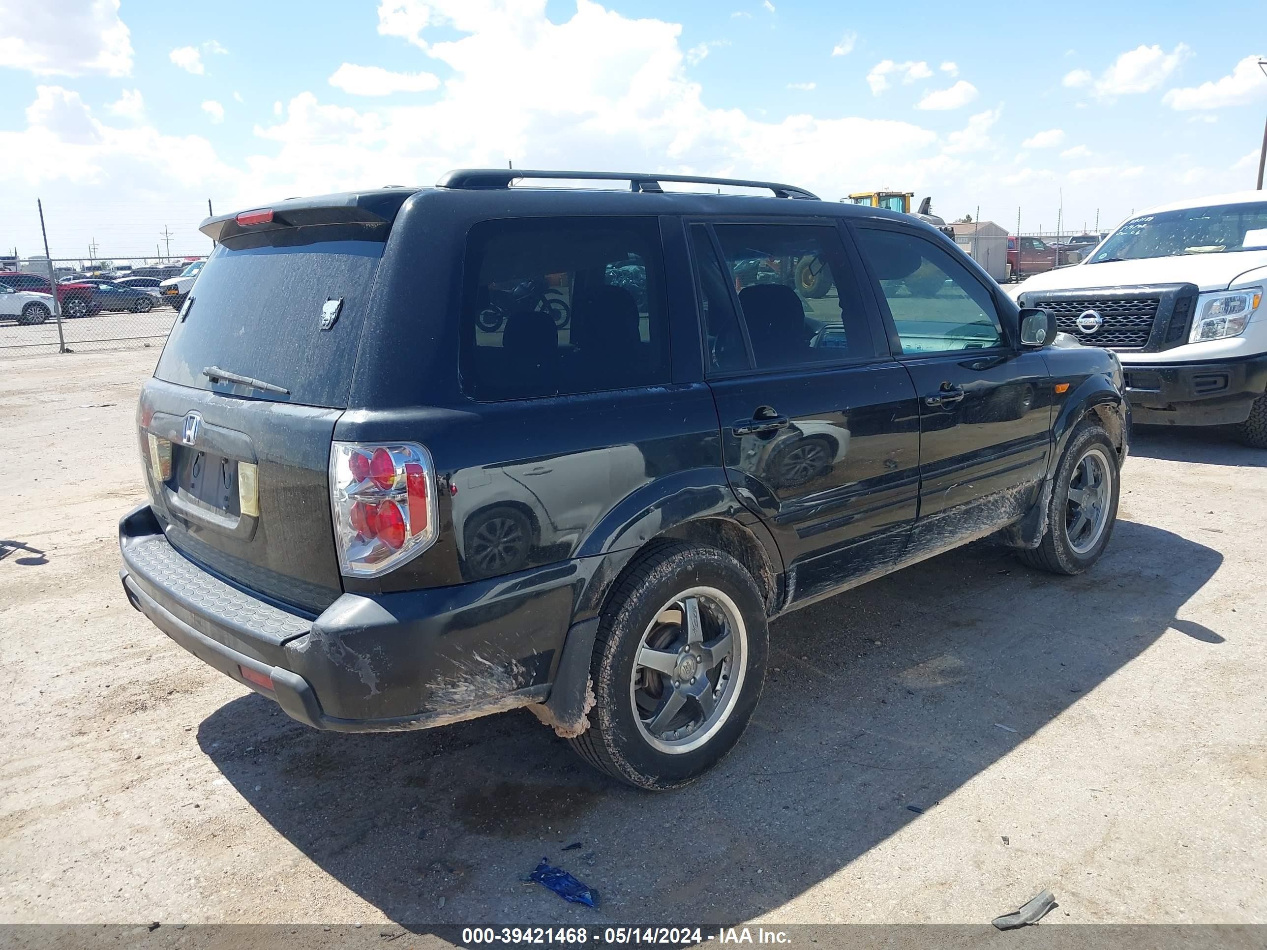 Photo 3 VIN: 5FNYF28288B015538 - HONDA PILOT 