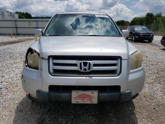 Photo 4 VIN: 5FNYF28328B028374 - HONDA PILOT 