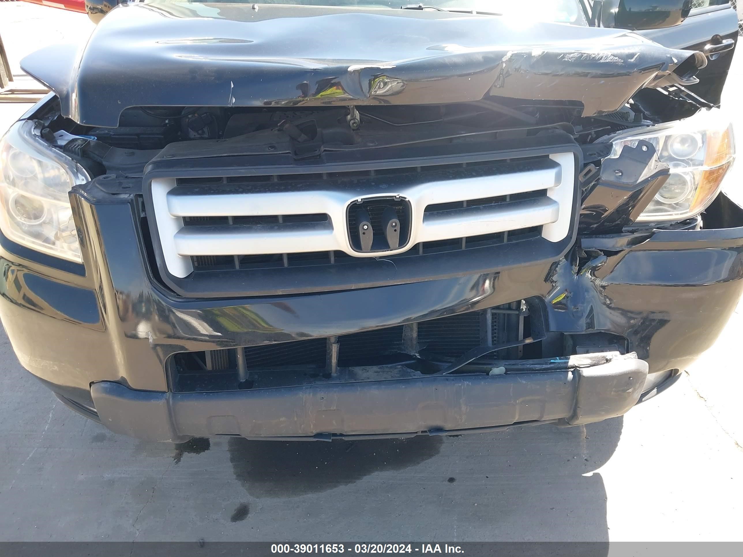 Photo 5 VIN: 5FNYF28358B026618 - HONDA PILOT 