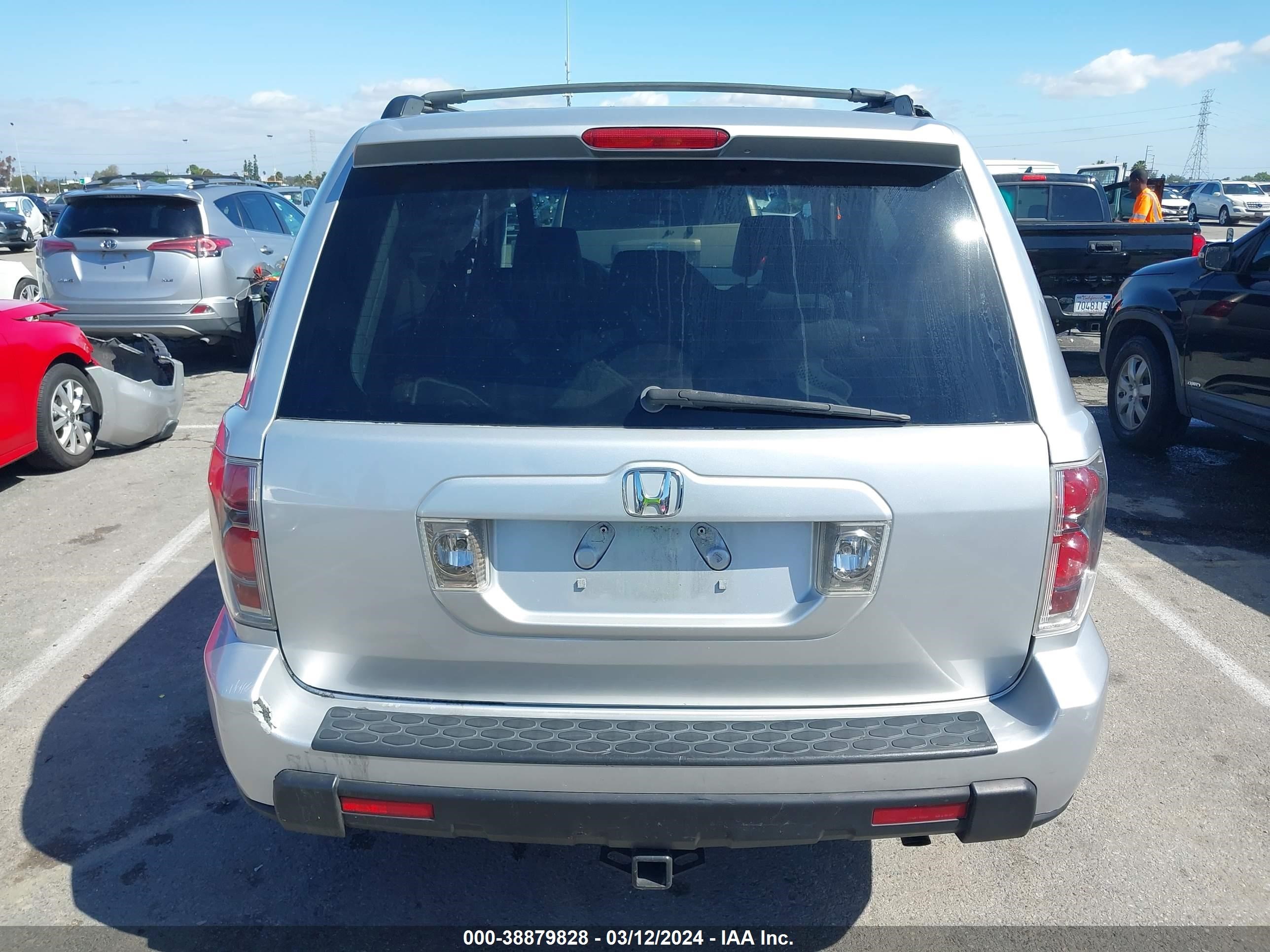 Photo 16 VIN: 5FNYF28407B001889 - HONDA PILOT 