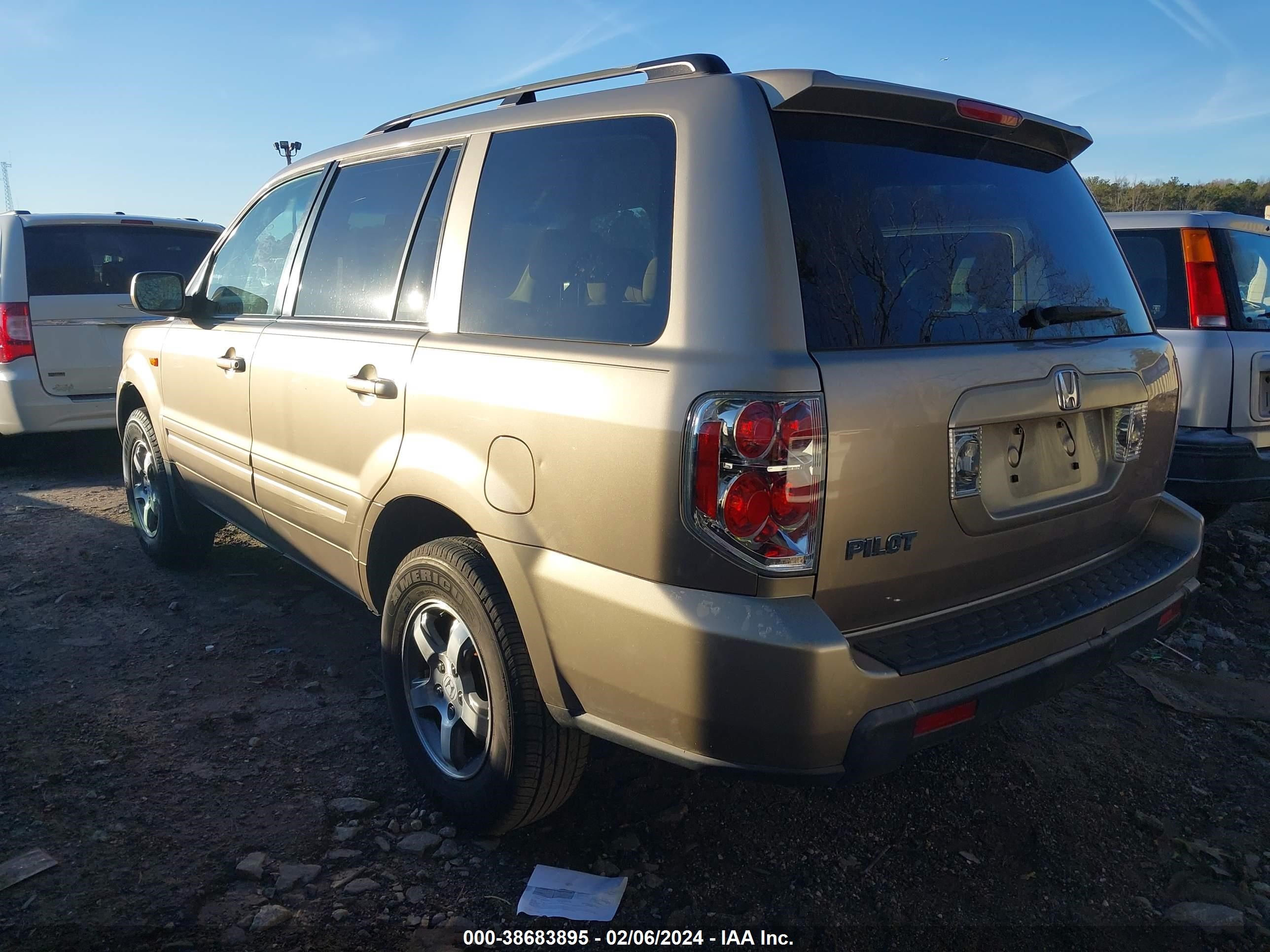 Photo 2 VIN: 5FNYF28417B021889 - HONDA PILOT 