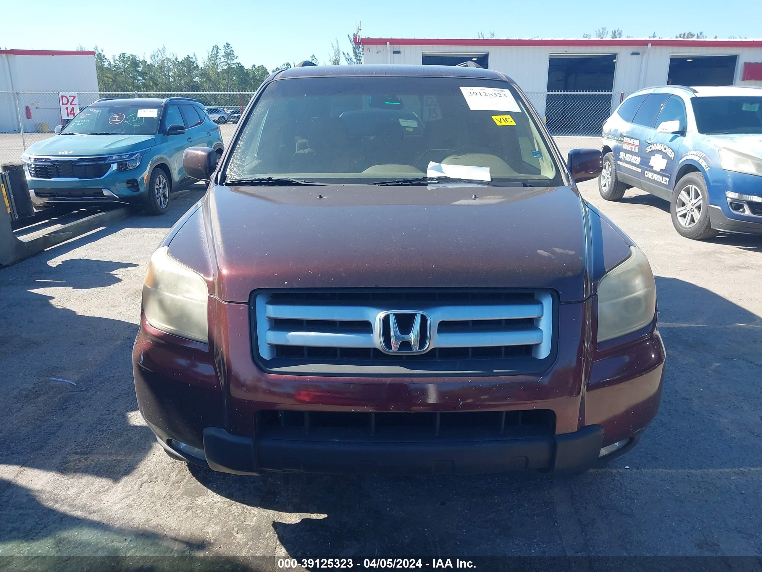 Photo 11 VIN: 5FNYF28437B021389 - HONDA PILOT 