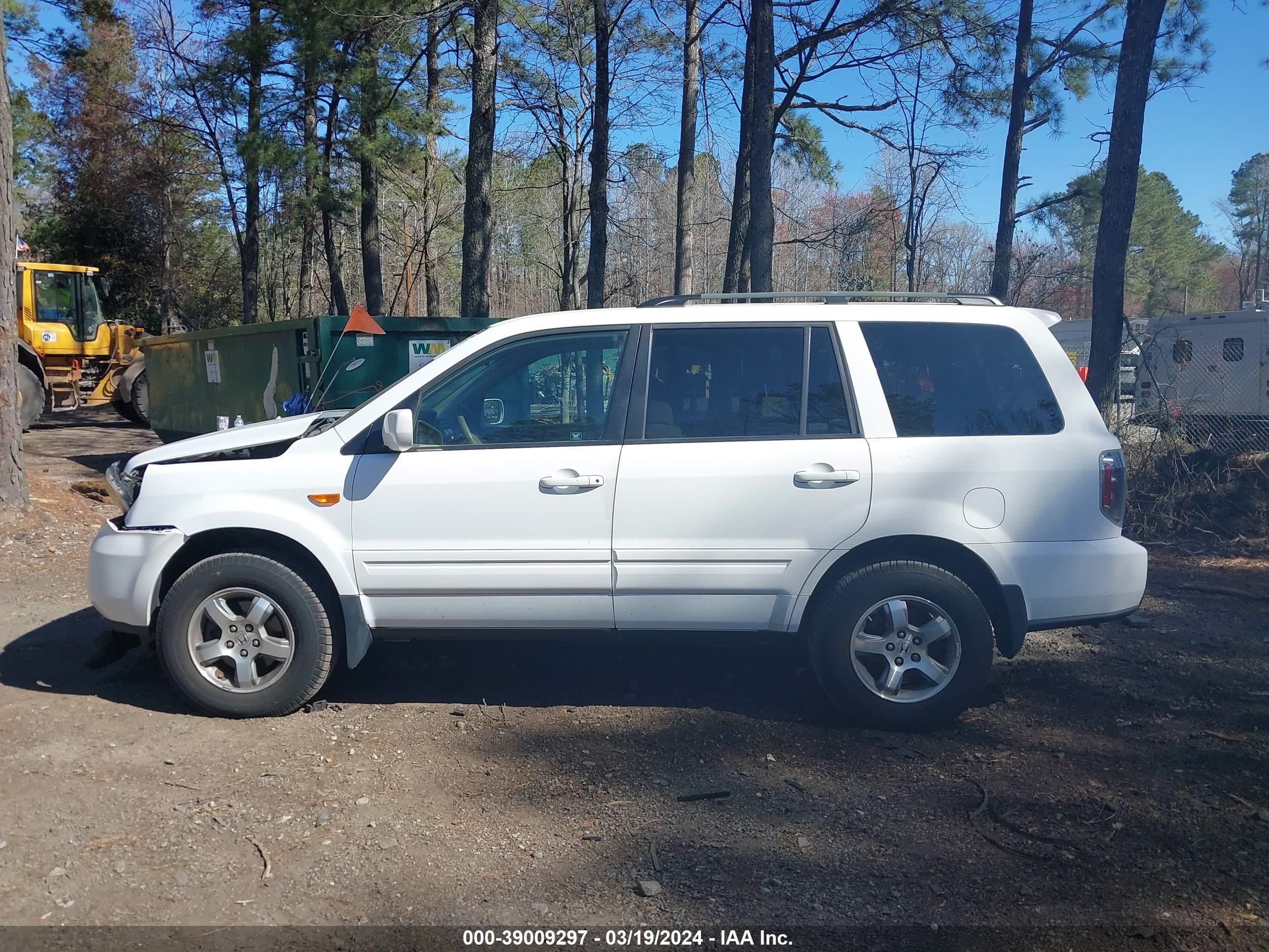 Photo 13 VIN: 5FNYF28447B005444 - HONDA PILOT 