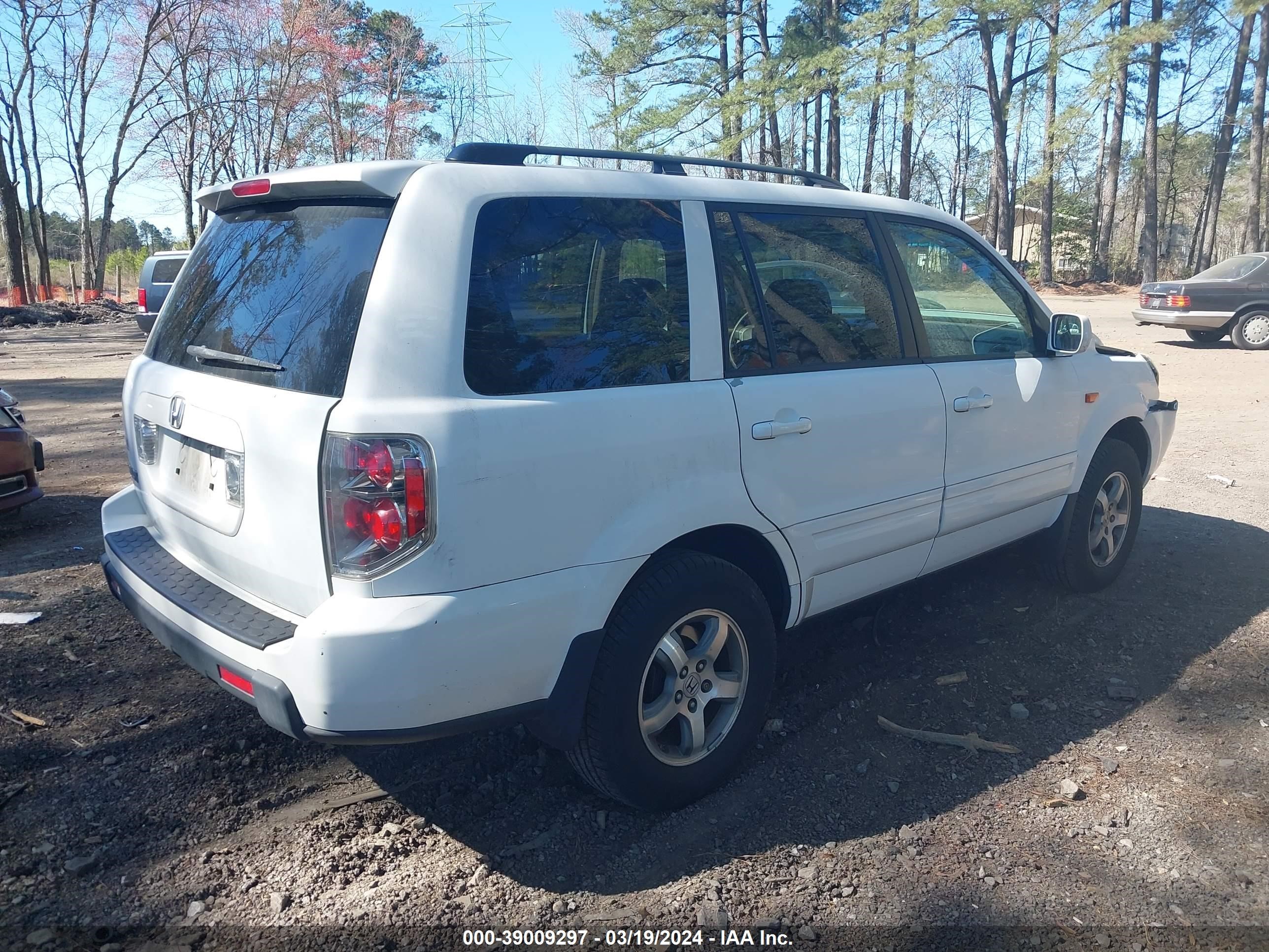 Photo 3 VIN: 5FNYF28447B005444 - HONDA PILOT 