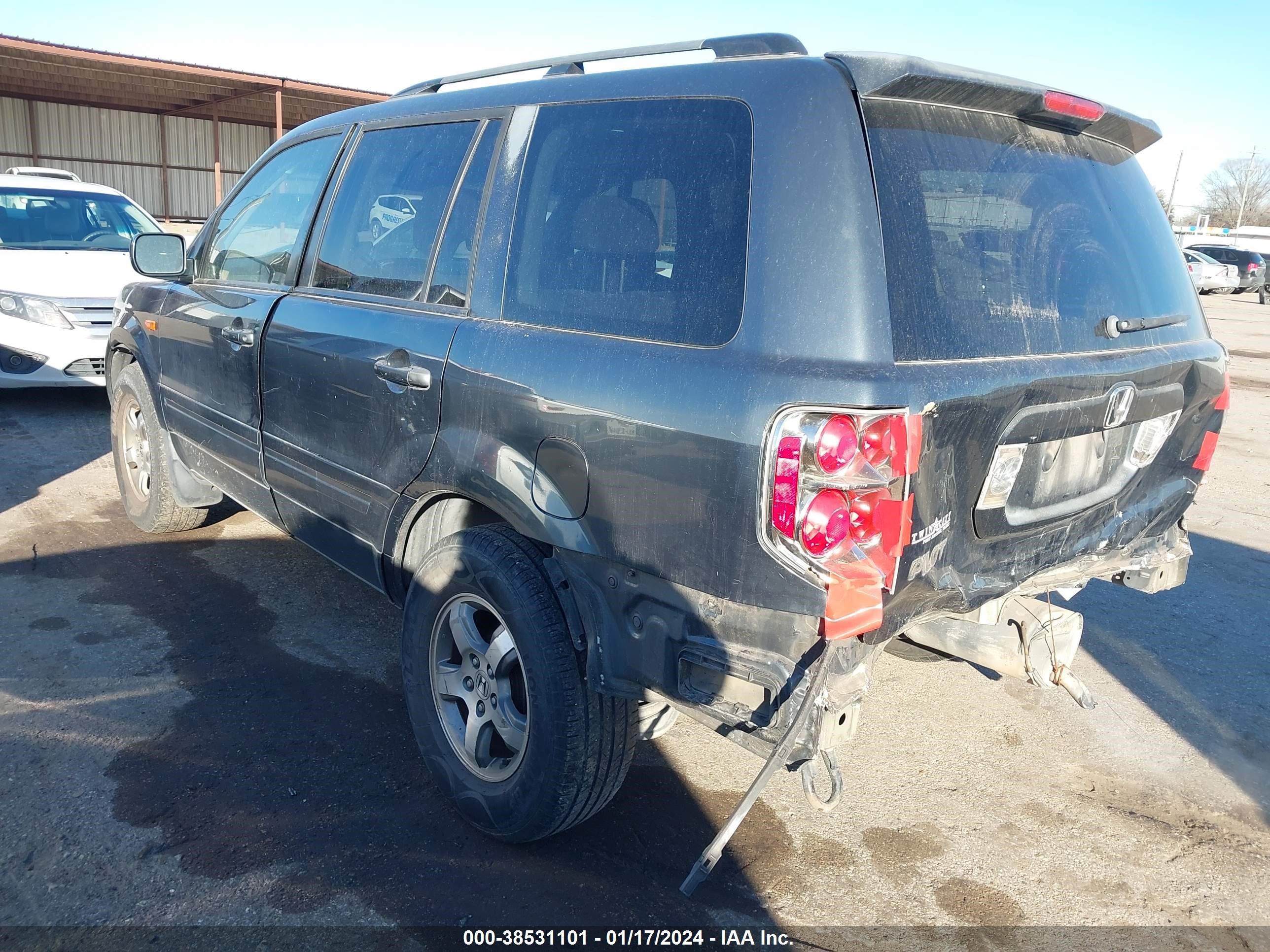 Photo 2 VIN: 5FNYF28456B017388 - HONDA PILOT 