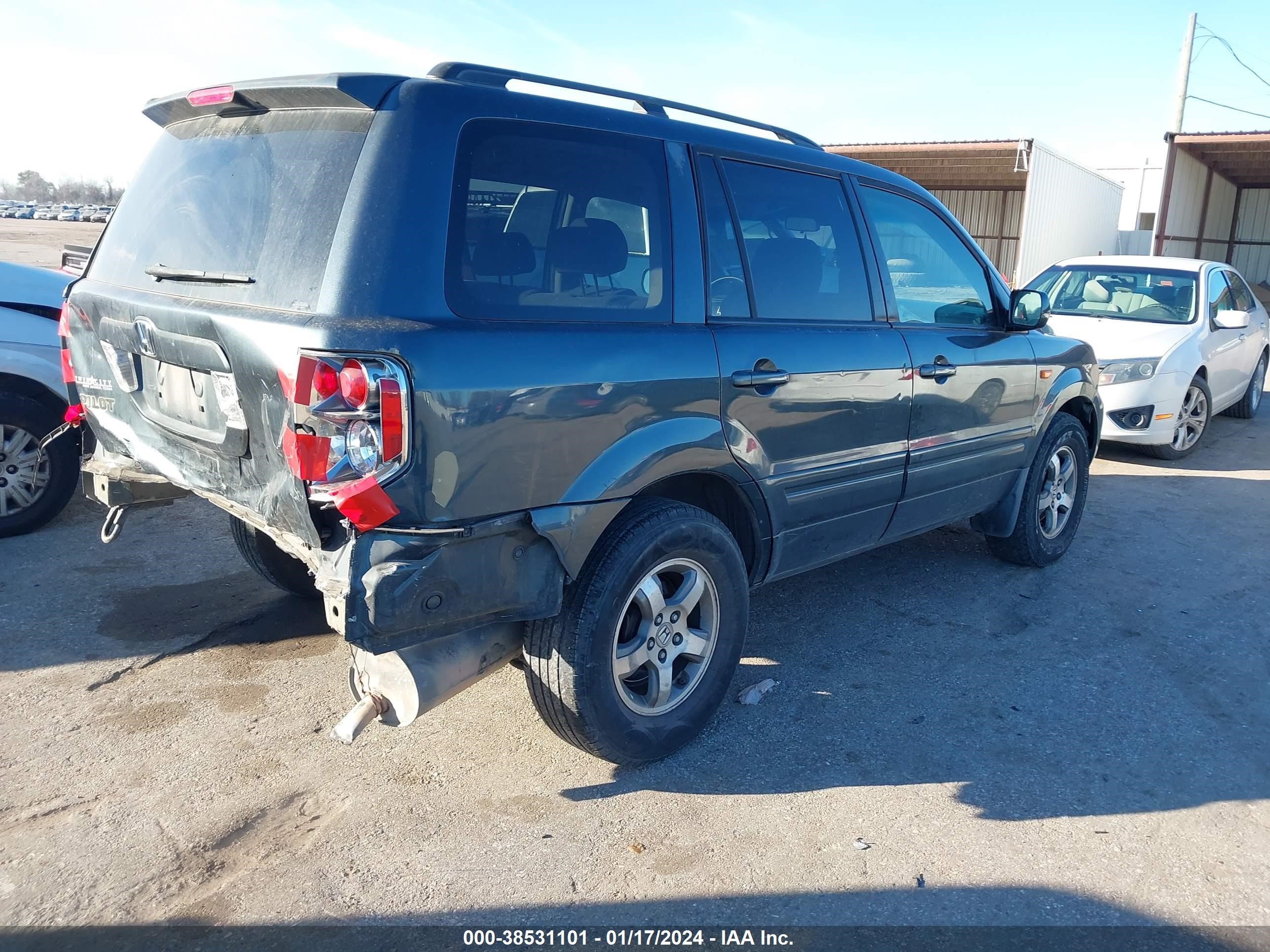 Photo 3 VIN: 5FNYF28456B017388 - HONDA PILOT 