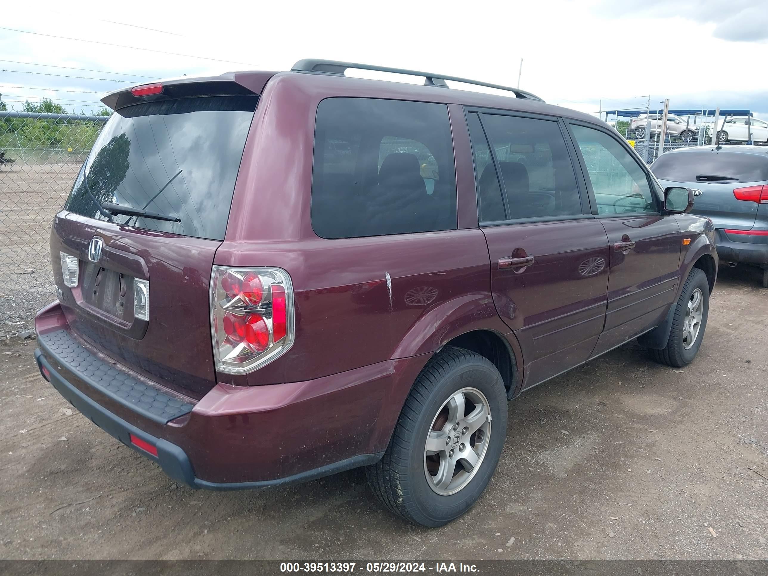 Photo 3 VIN: 5FNYF28497B017430 - HONDA PILOT 