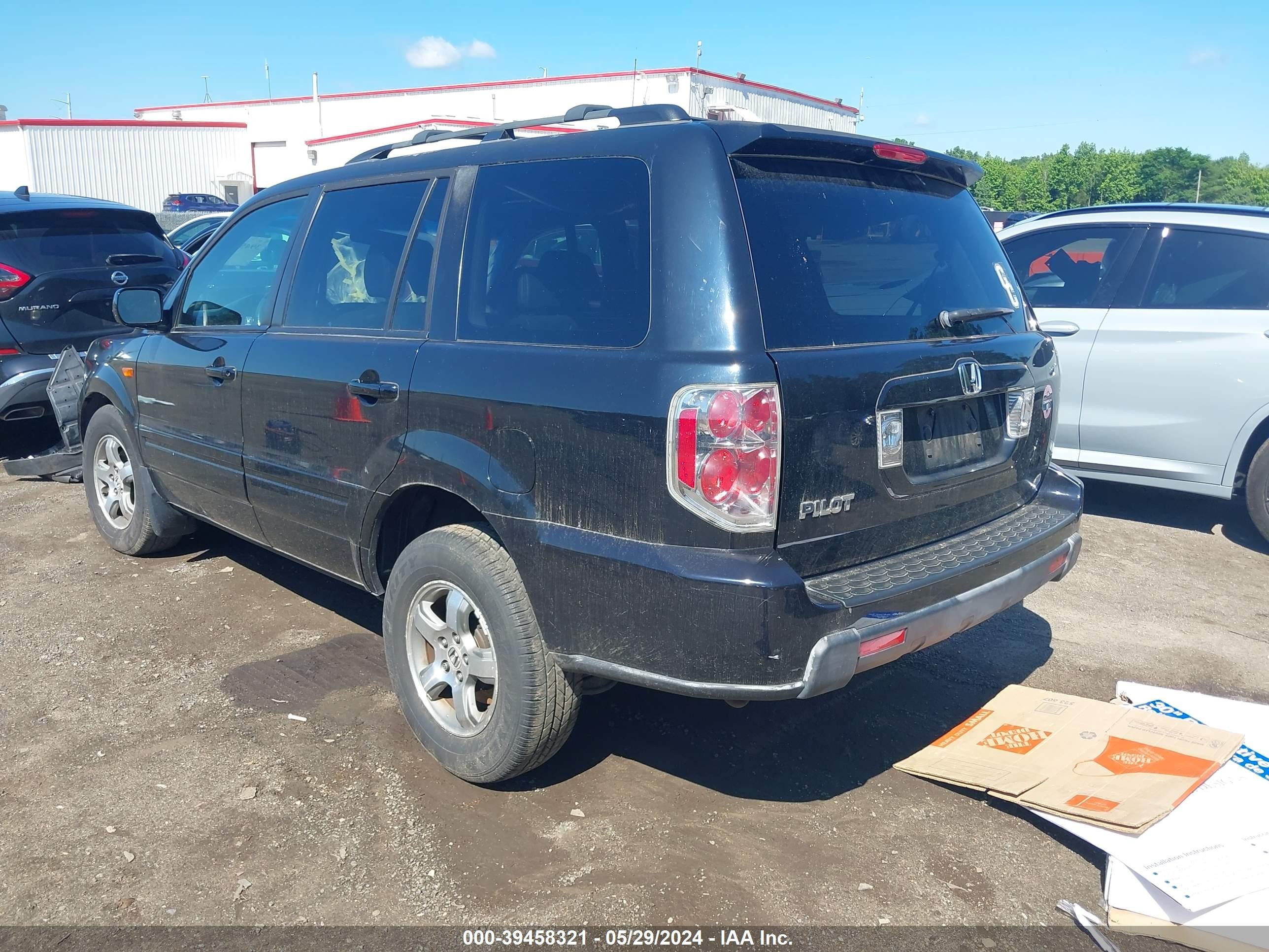 Photo 2 VIN: 5FNYF28506B020966 - HONDA PILOT 