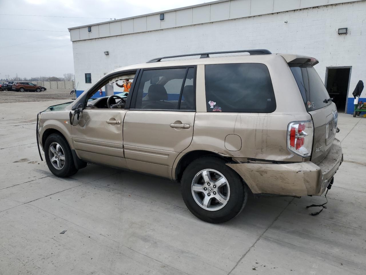 Photo 1 VIN: 5FNYF28507B000198 - HONDA PILOT 