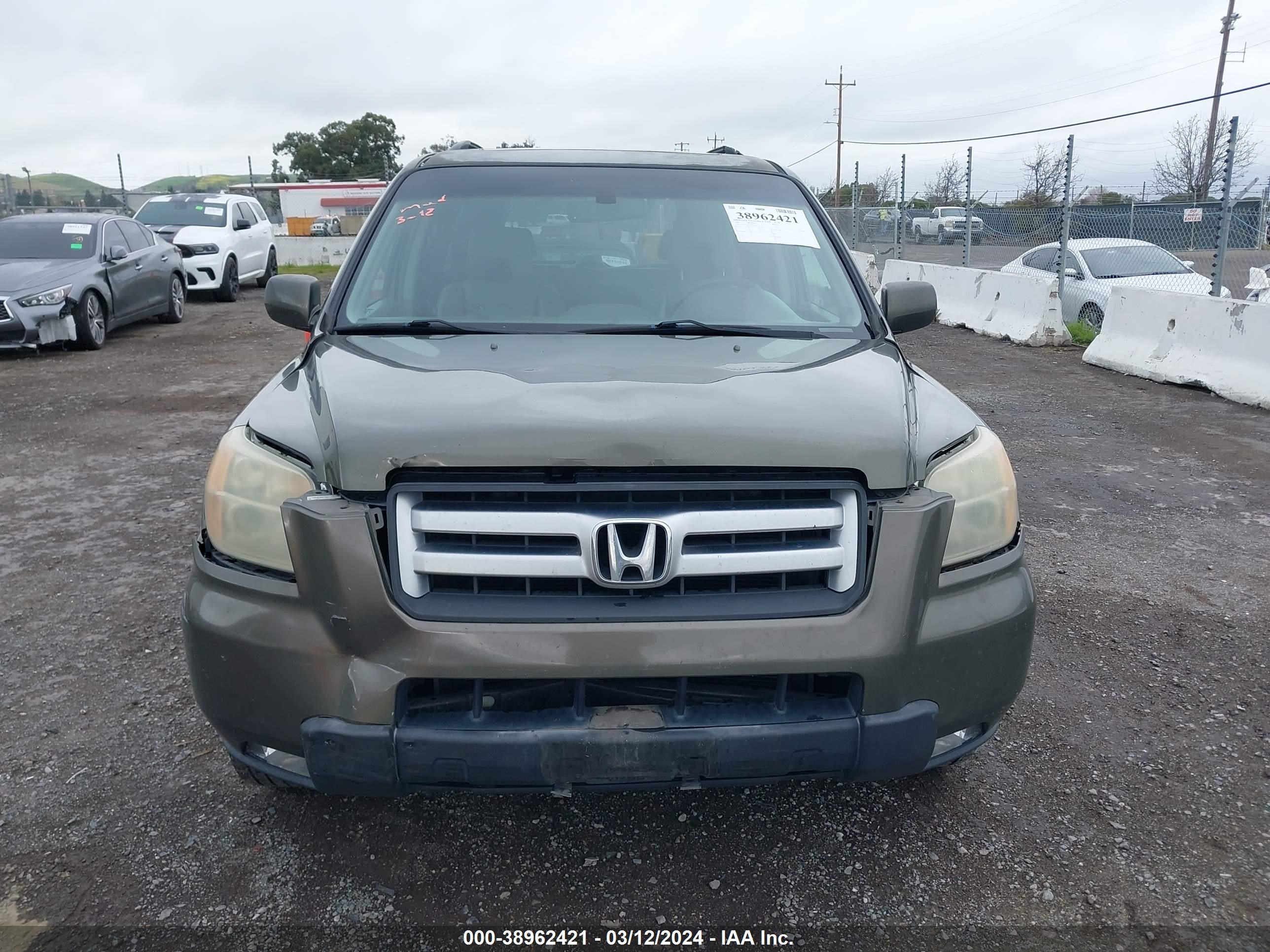 Photo 11 VIN: 5FNYF28516B010382 - HONDA PILOT 