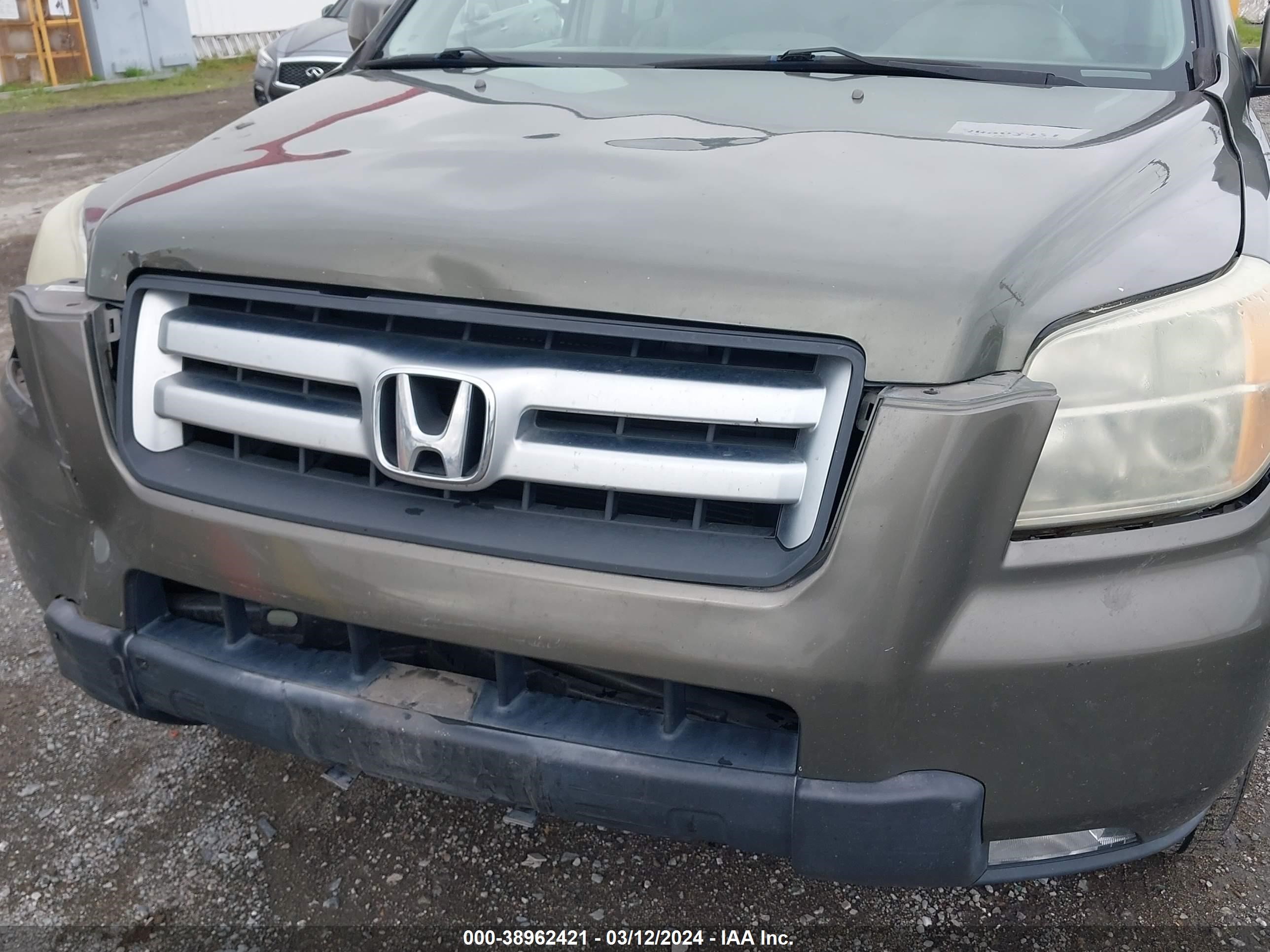 Photo 5 VIN: 5FNYF28516B010382 - HONDA PILOT 