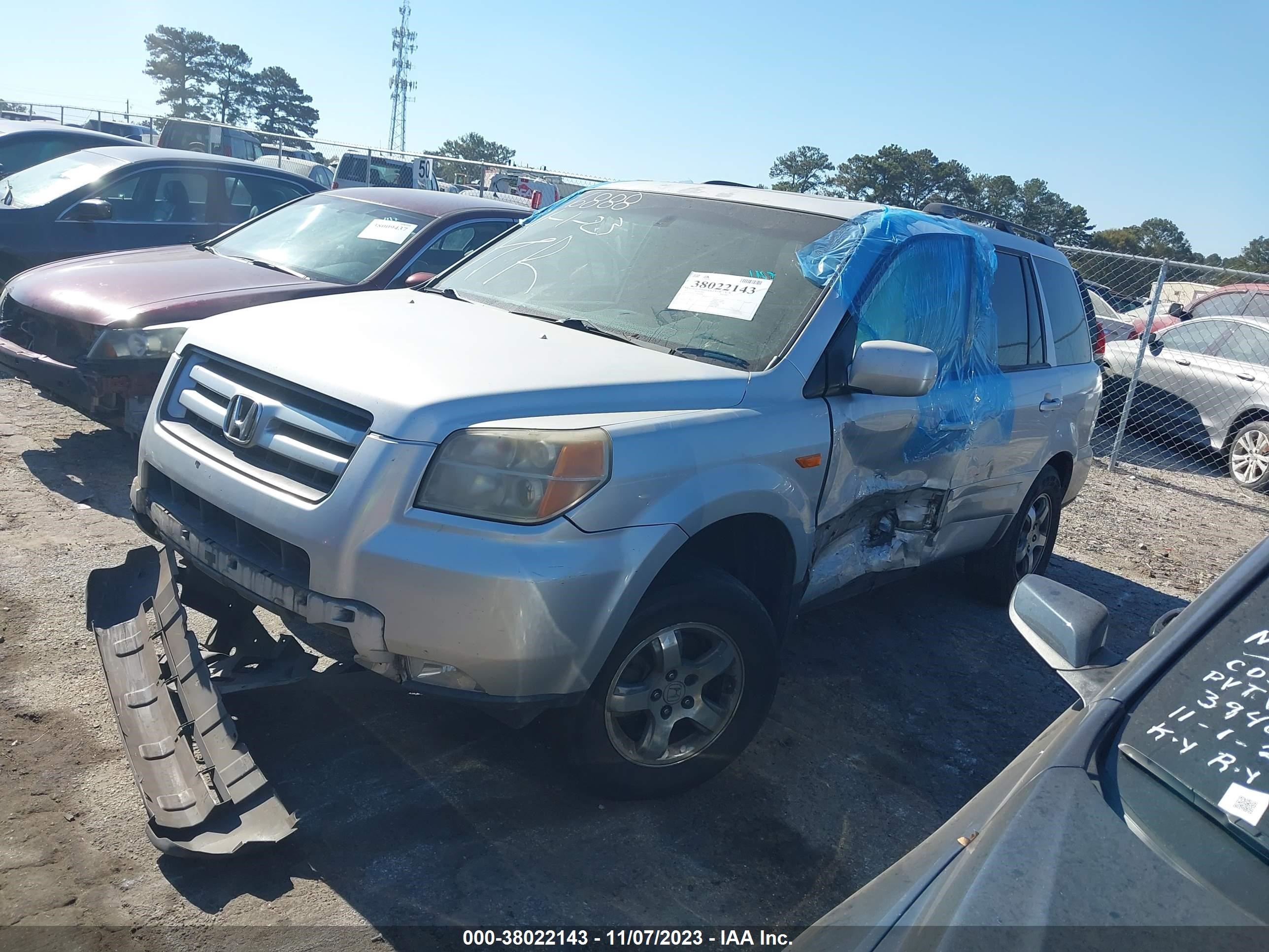 Photo 1 VIN: 5FNYF28527B046888 - HONDA PILOT 