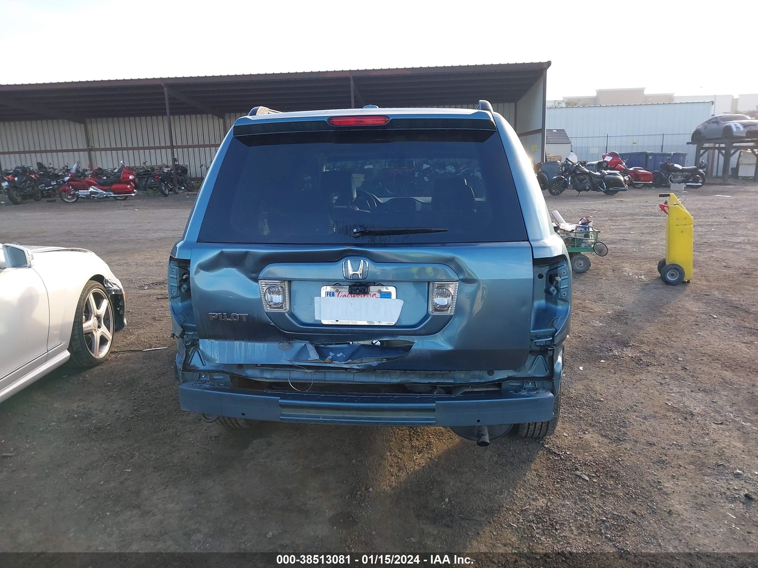 Photo 16 VIN: 5FNYF28537B006349 - HONDA PILOT 