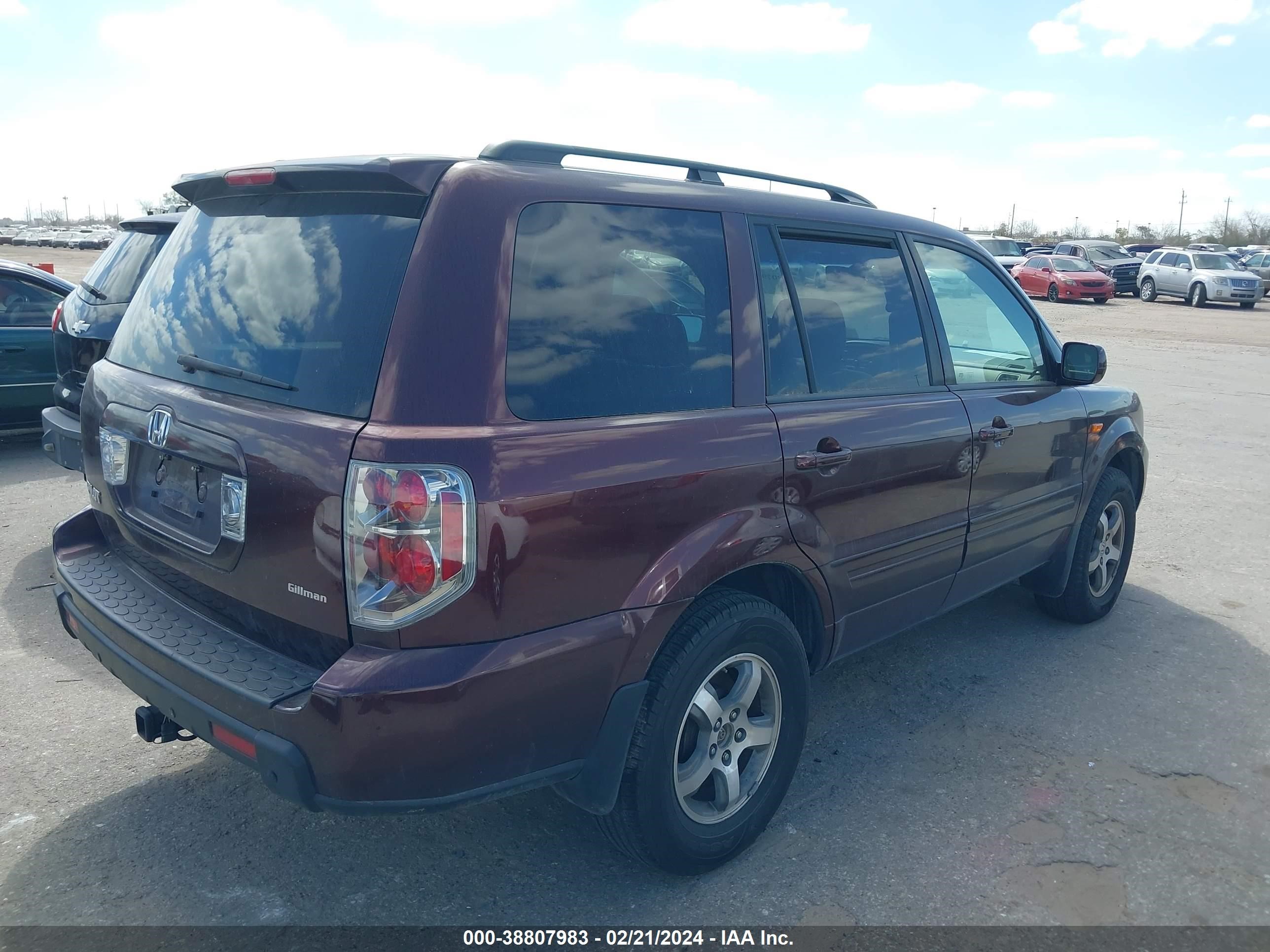 Photo 3 VIN: 5FNYF28538B005350 - HONDA PILOT 