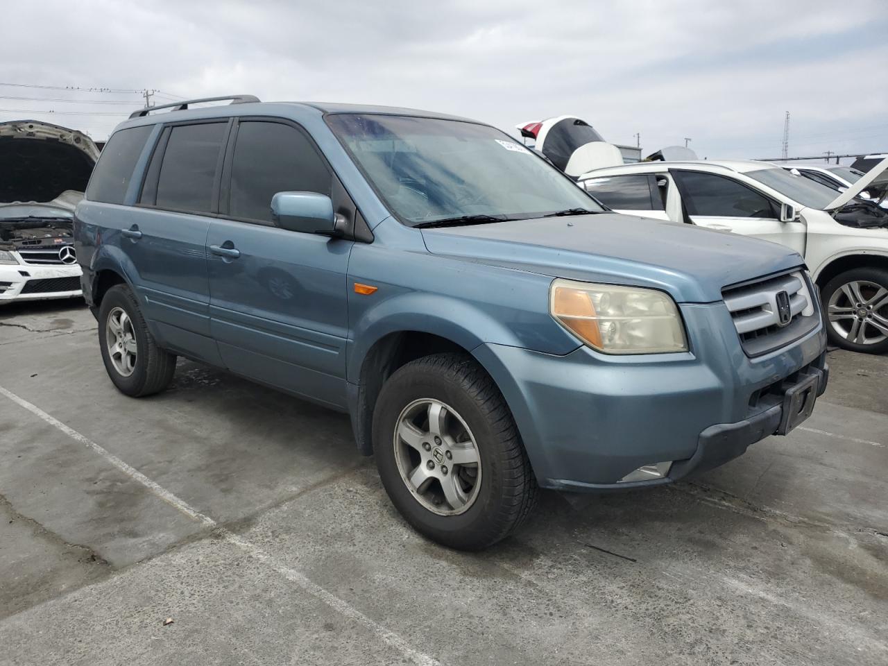 Photo 3 VIN: 5FNYF28556B024575 - HONDA PILOT 