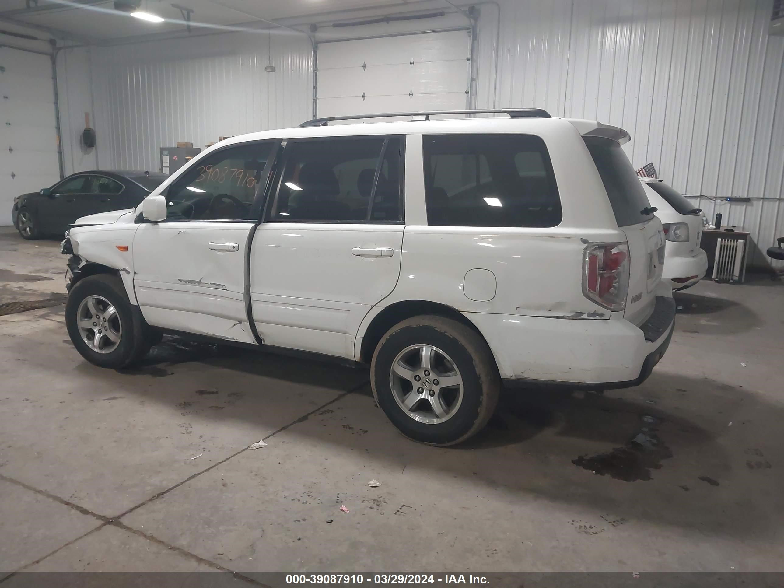 Photo 13 VIN: 5FNYF28556B034622 - HONDA PILOT 